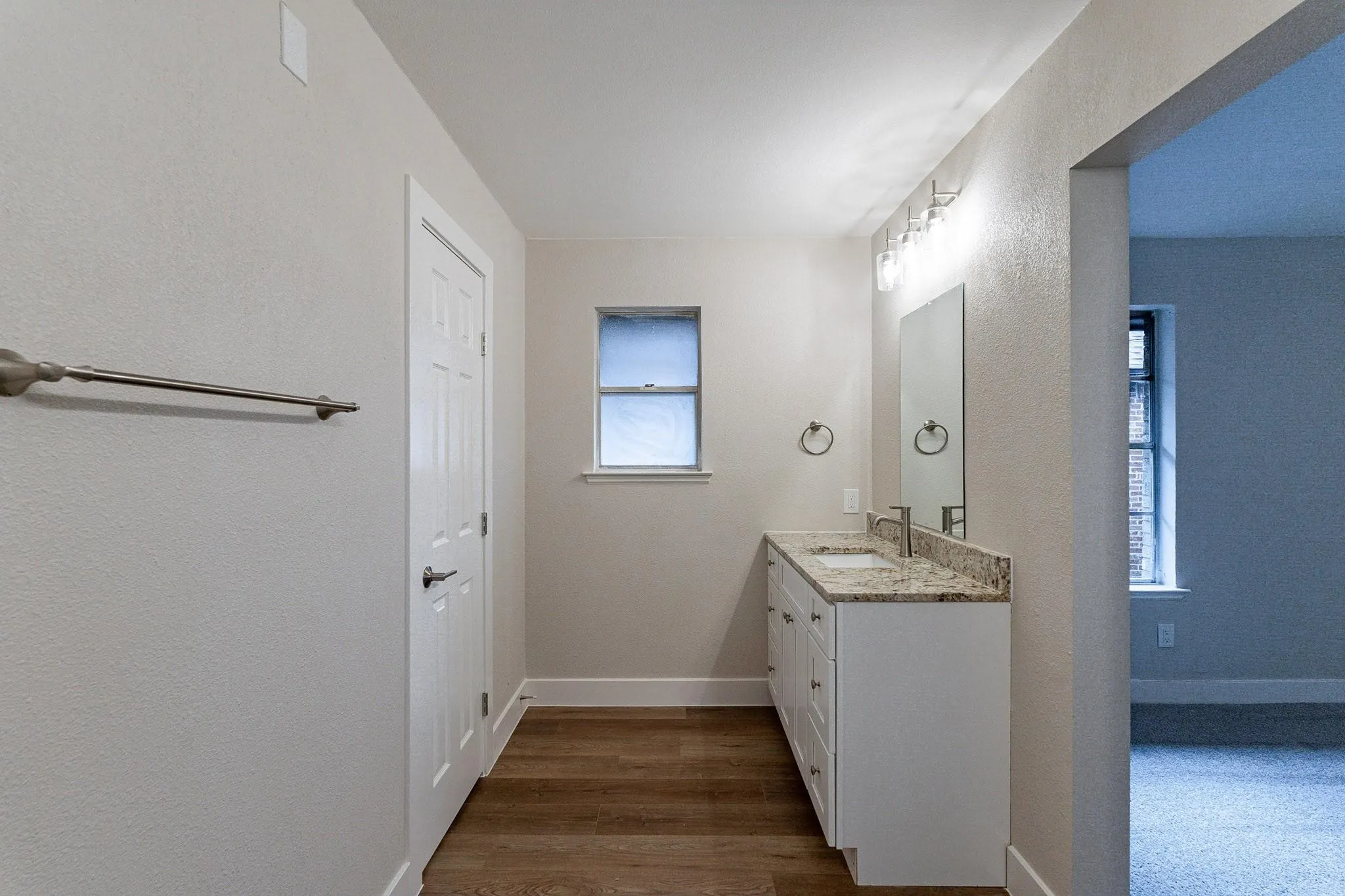 Single Family Residence For Sale in Tarrant County , 2105 Castle Oaks Drive, Arlington, Texas 76012, 3 Bedroom, 2 Bathroom, 2 Garage spaces, 1,815 Sqft, built in 1975, mls#21157599, Real Estate Agent in Arlington, Homes For Sale in Tarrant county, Homes For Sale in Arlington, Realtor in Arlington Texas, Real Estate Brokerage Independent Realty Texas, Luminita Cordes Realtor