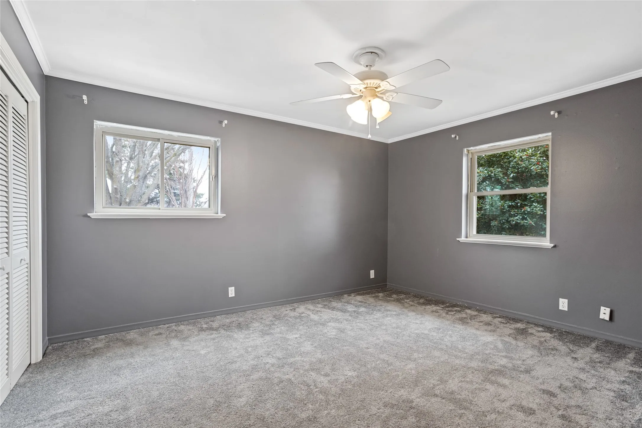 Single Family Residence For Sale in Grayson County , 1401 Greenbrier Drive, Sherman, Texas 75092, 3 Bedrooms, 2 Bathrooms, 2 Garage spaces, 1,932 Sqft, built in 1967, Price $309,900, mls#21157792, Real Estate Agent in Sherman, Homes For Sale in Grayson county, Homes For Sale in Sherman, Realtor in Sherman Texas, Real Estate Brokerage Independent Realty Texas, Luminita Cordes Realtor