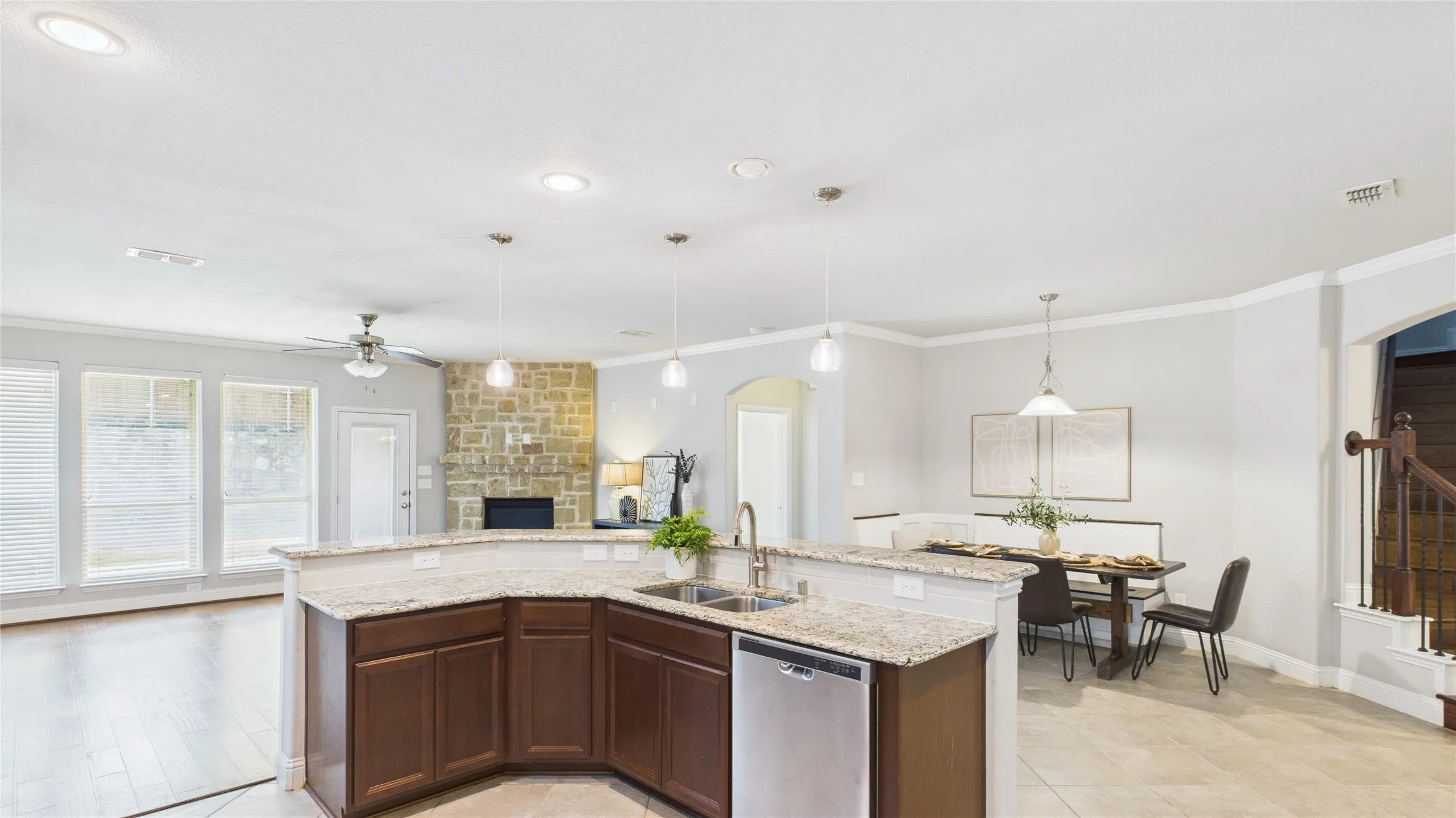 Single Family Residence For Sale in Denton County , 645 Sundrop Drive, Little Elm, Texas 75068, 4 Bedroom, 4 Bathroom, 2 Garage spaces, 3,855 Sqft, built in 2014, Preowned, mls#21157808, Real Estate Agent in Little Elm, Homes For Sale in Denton county, Homes For Sale in Little Elm, Realtor in Little Elm Texas, Real Estate Brokerage Independent Realty Texas, Luminita Cordes Realtor