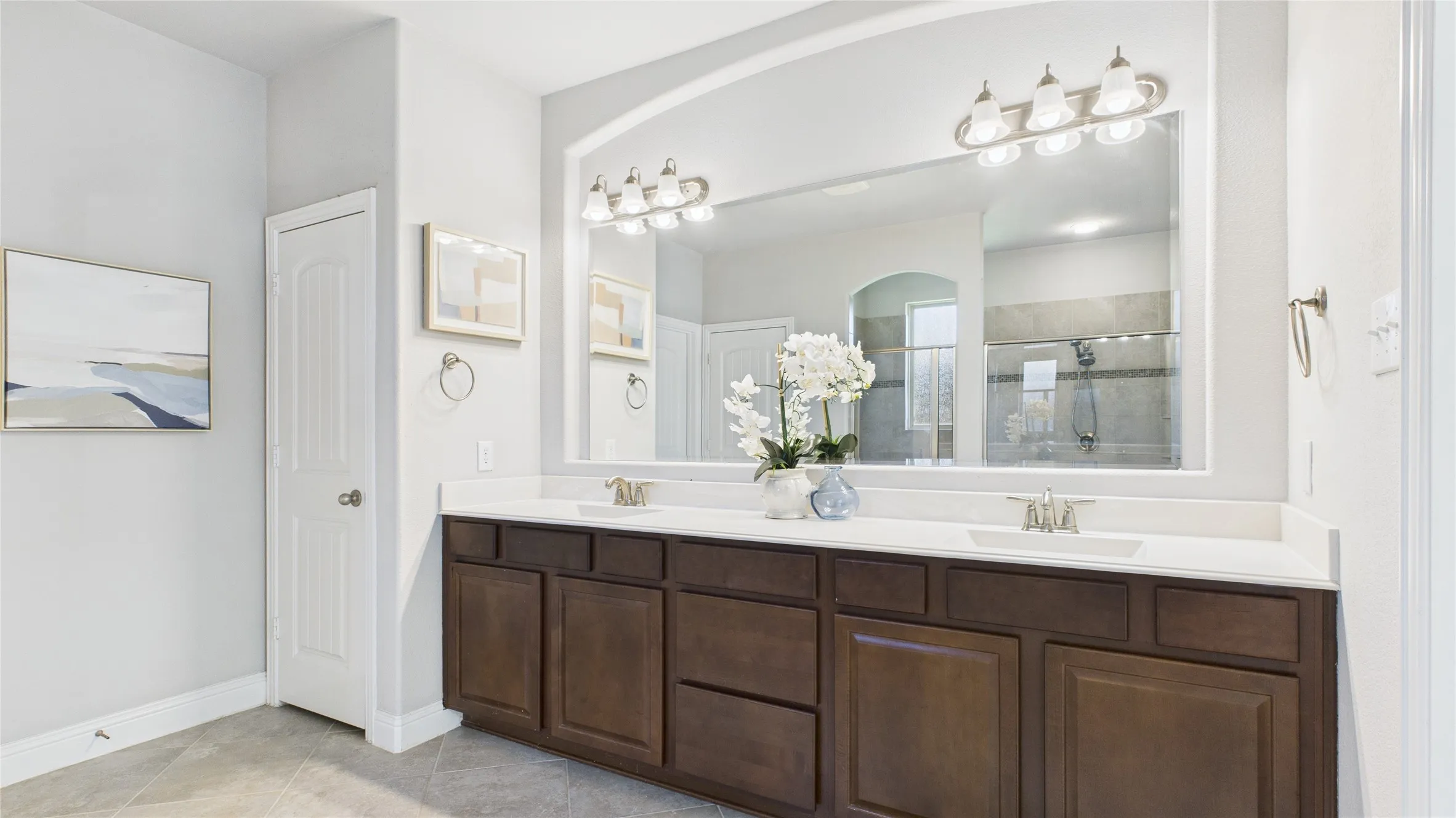 Single Family Residence For Sale in Denton County , 645 Sundrop Drive, Little Elm, Texas 75068, 4 Bedroom, 4 Bathroom, 2 Garage spaces, 3,855 Sqft, built in 2014, Preowned, mls#21157808, Real Estate Agent in Little Elm, Homes For Sale in Denton county, Homes For Sale in Little Elm, Realtor in Little Elm Texas, Real Estate Brokerage Independent Realty Texas, Luminita Cordes Realtor