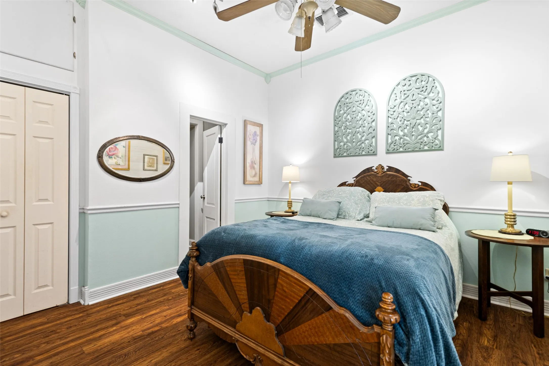 Bedroom with walk in closet