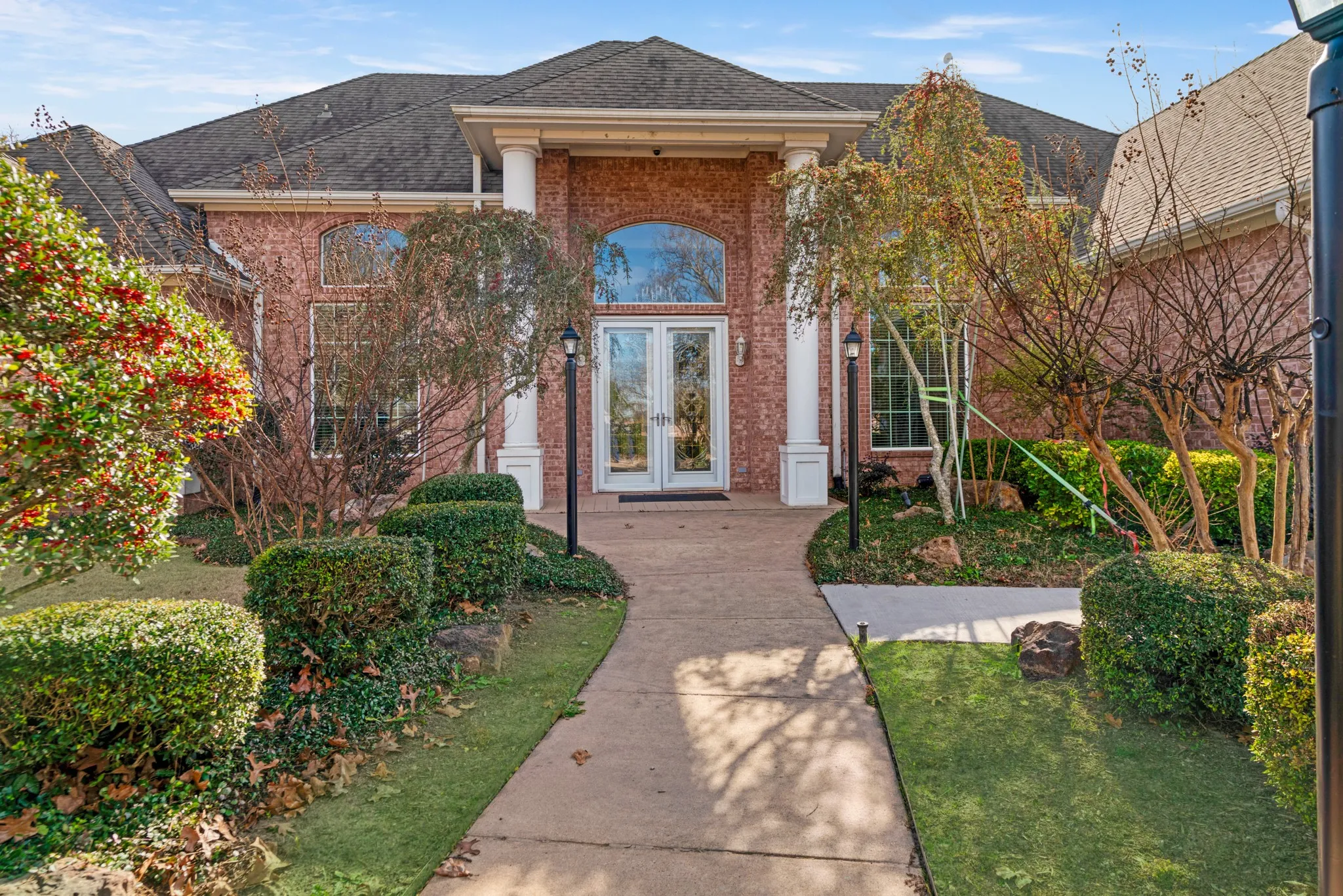 Single Family Residence For Sale in Lamar County , 283 Butternut Lane, Powderly, Texas 75473, 4 Bedrooms, 4 Bathrooms, 3 Garage spaces, 3,469 Sqft, built in 0, Price $509,900, mls#21157784, Real Estate Agent in Powderly, Homes For Sale in Lamar county, Homes For Sale in Powderly, Realtor in Powderly Texas, Real Estate Brokerage Independent Realty Texas, Luminita Cordes Realtor