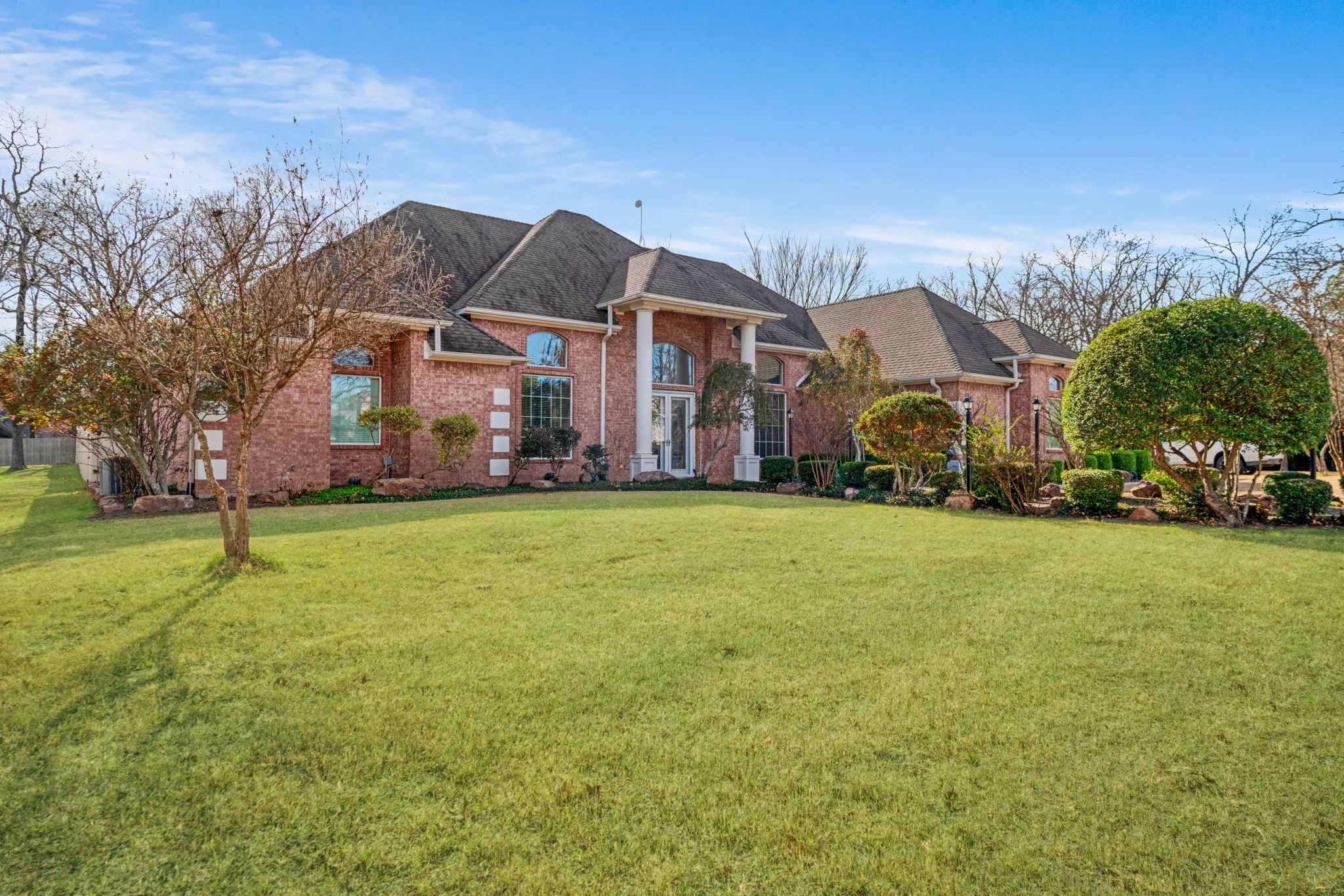 Single Family Residence For Sale in Lamar County , 283 Butternut Lane, Powderly, Texas 75473, 4 Bedrooms, 4 Bathrooms, 3 Garage spaces, 3,469 Sqft, built in 0, Price $509,900, mls#21157784, Real Estate Agent in Powderly, Homes For Sale in Lamar county, Homes For Sale in Powderly, Realtor in Powderly Texas, Real Estate Brokerage Independent Realty Texas, Luminita Cordes Realtor