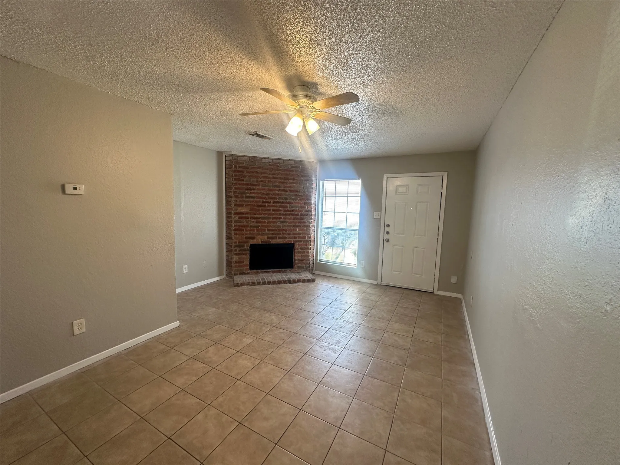Townhouse For Sale in Dallas County , 9447 Olde Towne Row, Dallas, Texas 75227, 2 Bedroom, 2 Bathroom, Garage spaces, 1,140 Sqft, built in 1983, Preowned, Price $110,000, mls#21145992, Real Estate Agent in Dallas, Homes For Sale in Dallas county, Homes For Sale in Dallas, Realtor in Dallas Texas, Real Estate Brokerage Independent Realty Texas, Luminita Cordes Realtor