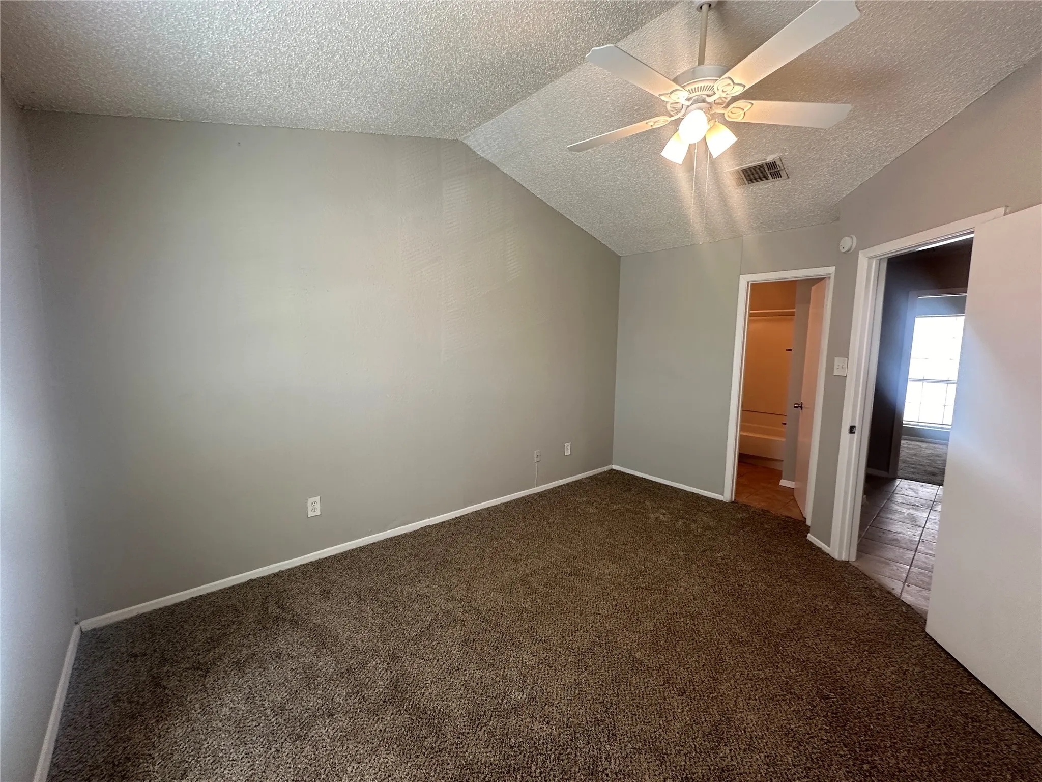 Townhouse For Sale in Dallas County , 9447 Olde Towne Row, Dallas, Texas 75227, 2 Bedroom, 2 Bathroom, Garage spaces, 1,140 Sqft, built in 1983, Preowned, Price $110,000, mls#21145992, Real Estate Agent in Dallas, Homes For Sale in Dallas county, Homes For Sale in Dallas, Realtor in Dallas Texas, Real Estate Brokerage Independent Realty Texas, Luminita Cordes Realtor