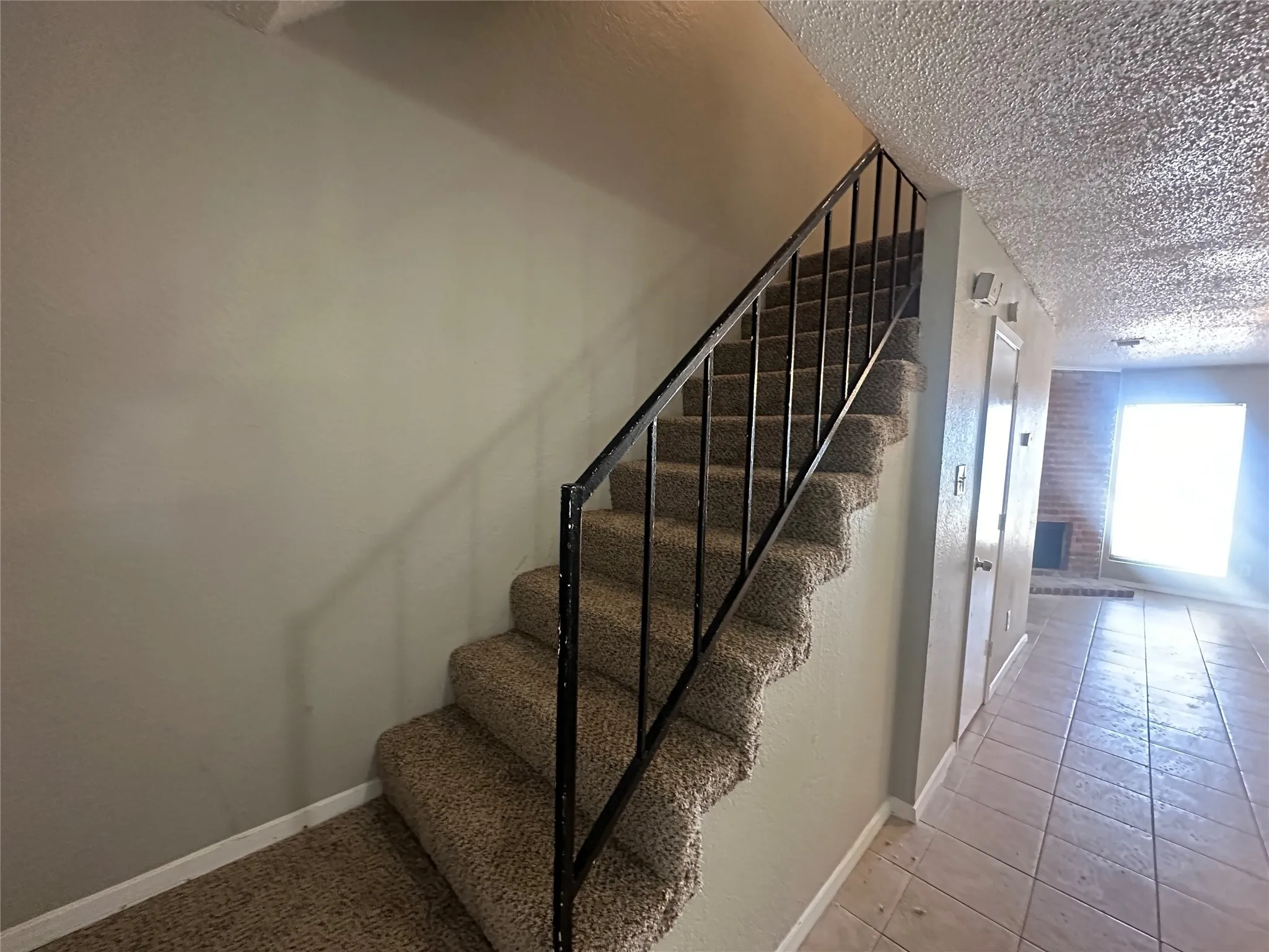 Townhouse For Sale in Dallas County , 9447 Olde Towne Row, Dallas, Texas 75227, 2 Bedroom, 2 Bathroom, Garage spaces, 1,140 Sqft, built in 1983, Preowned, Price $110,000, mls#21145992, Real Estate Agent in Dallas, Homes For Sale in Dallas county, Homes For Sale in Dallas, Realtor in Dallas Texas, Real Estate Brokerage Independent Realty Texas, Luminita Cordes Realtor