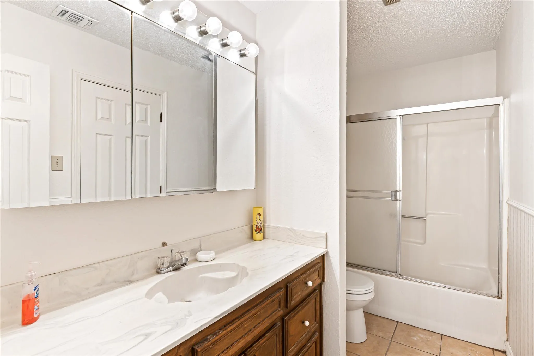 Single Family Residence For Sale in Erath County , 9885 County Road 270, Hico, Texas 76457, 3 Bedrooms, 2 Bathrooms, Garage spaces, 1,390 Sqft, built in 1986, Preowned, Price $825,000, mls#21157923, Real Estate Agent in Hico, Homes For Sale in Erath county, Homes For Sale in Hico, Realtor in Hico Texas, Real Estate Brokerage Independent Realty Texas, Luminita Cordes Realtor