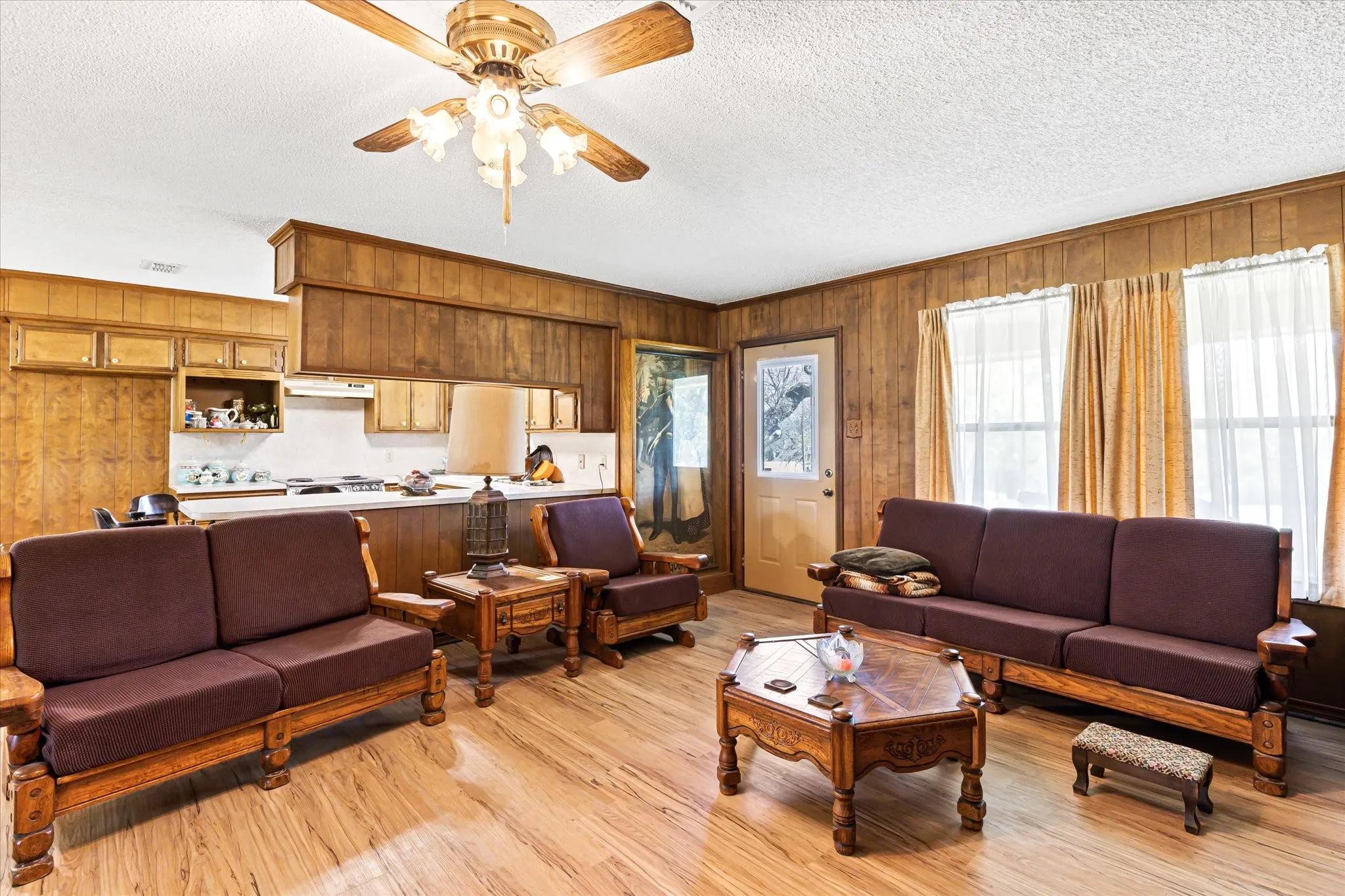Single Family Residence For Sale in Erath County , 9885 County Road 270, Hico, Texas 76457, 3 Bedrooms, 2 Bathrooms, Garage spaces, 1,390 Sqft, built in 1986, Preowned, Price $825,000, mls#21157923, Real Estate Agent in Hico, Homes For Sale in Erath county, Homes For Sale in Hico, Realtor in Hico Texas, Real Estate Brokerage Independent Realty Texas, Luminita Cordes Realtor