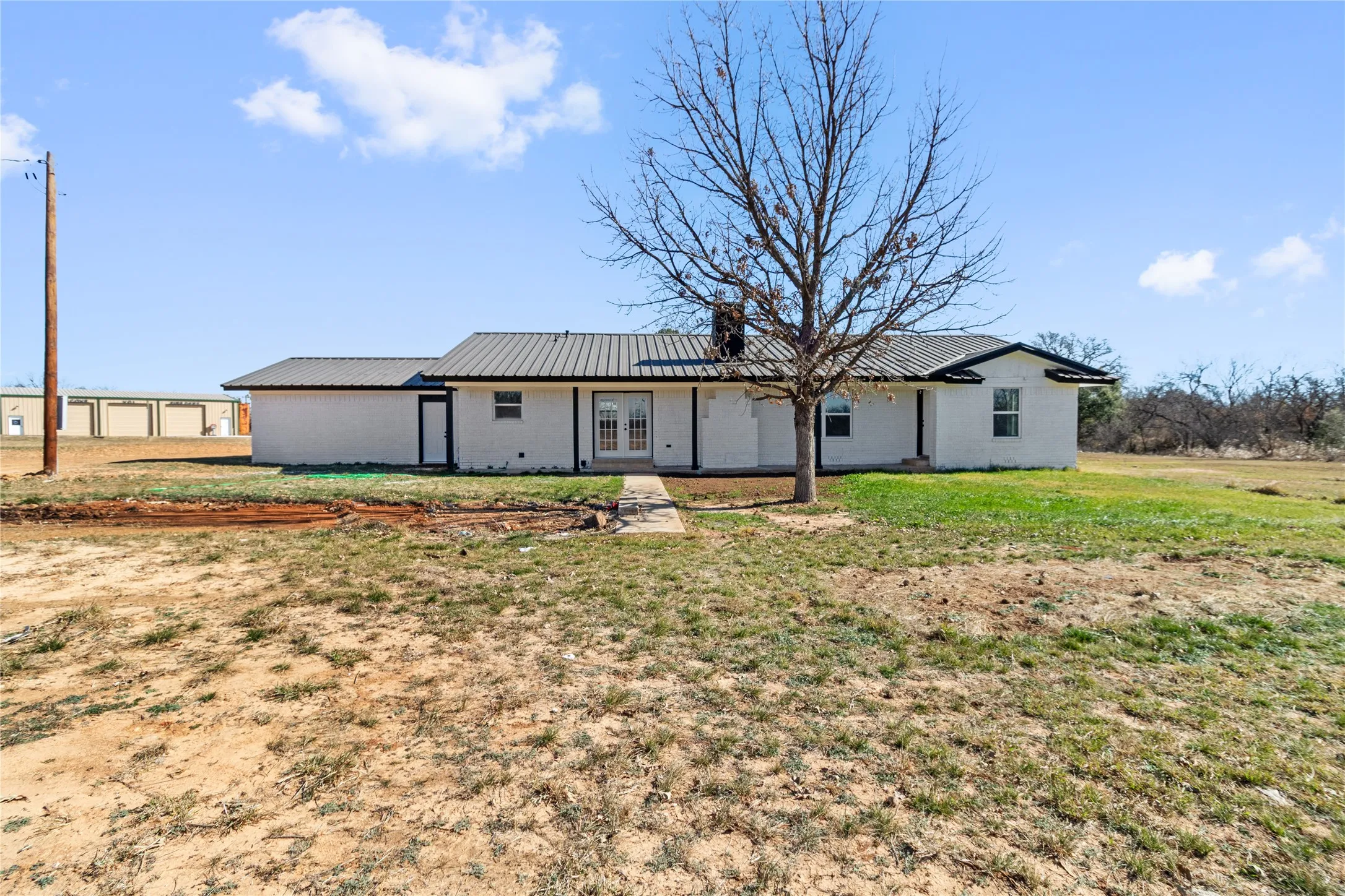 Single Family Residence For Sale in Coleman County , 6301 State Highway 153, Coleman, Texas 76834, 3 Bedroom, 2 Bathroom, 2 Garage spaces, 1,861 Sqft, built in 0, Unknown, mls#21157950, Real Estate Agent in Coleman, Homes For Sale in Coleman county, Homes For Sale in Coleman, Realtor in Coleman Texas, Real Estate Brokerage Independent Realty Texas, Luminita Cordes Realtor