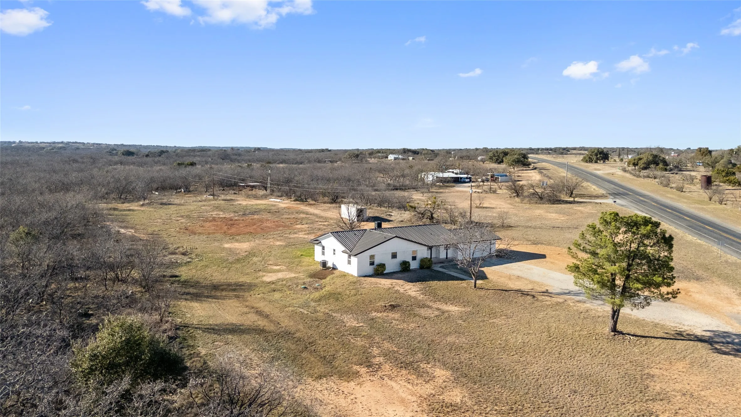 Single Family Residence For Sale in Coleman County , 6301 State Highway 153, Coleman, Texas 76834, 3 Bedroom, 2 Bathroom, 2 Garage spaces, 1,861 Sqft, built in 0, Unknown, mls#21157950, Real Estate Agent in Coleman, Homes For Sale in Coleman county, Homes For Sale in Coleman, Realtor in Coleman Texas, Real Estate Brokerage Independent Realty Texas, Luminita Cordes Realtor