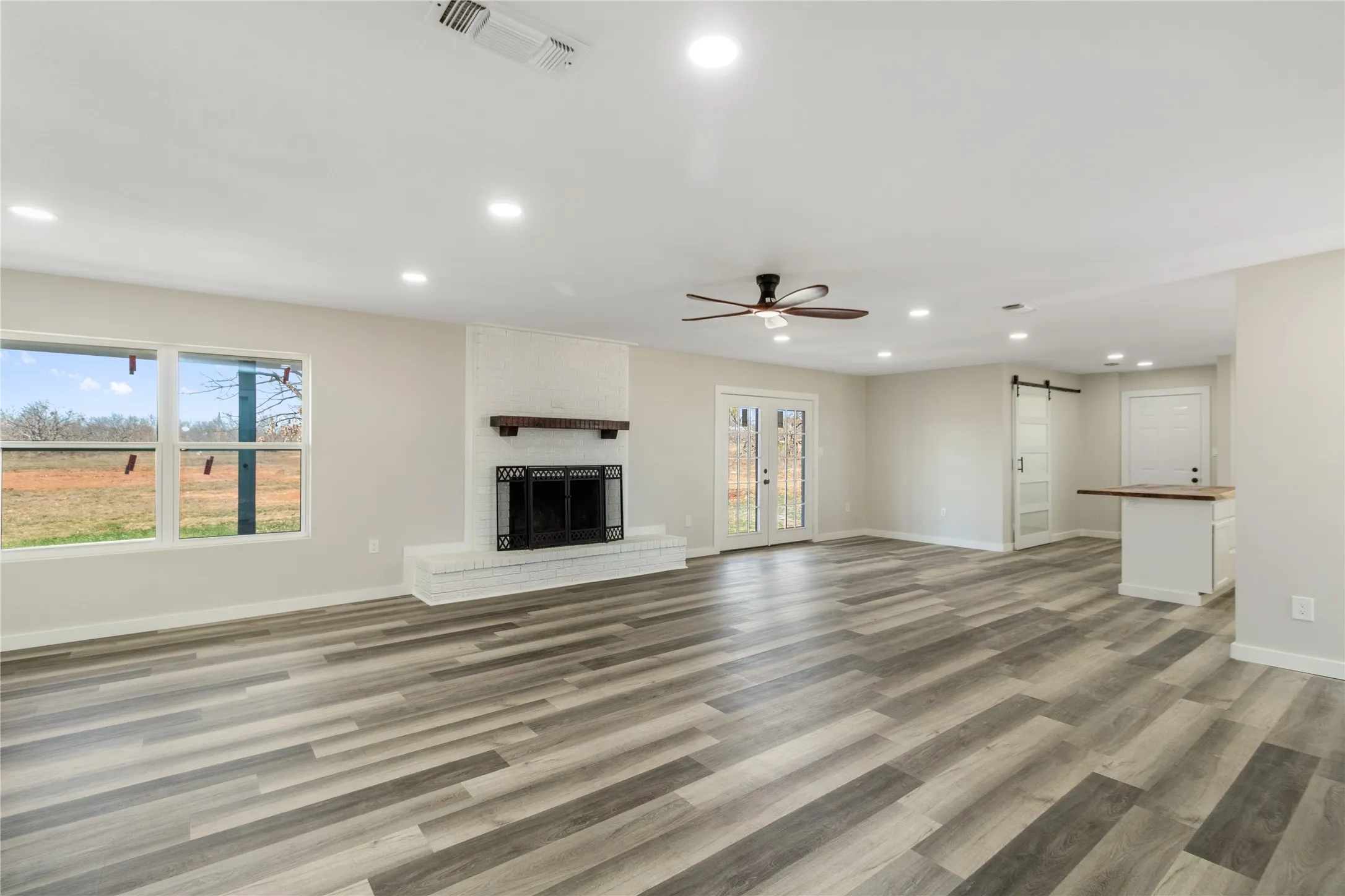 Single Family Residence For Sale in Coleman County , 6301 State Highway 153, Coleman, Texas 76834, 3 Bedroom, 2 Bathroom, 2 Garage spaces, 1,861 Sqft, built in 0, Unknown, mls#21157950, Real Estate Agent in Coleman, Homes For Sale in Coleman county, Homes For Sale in Coleman, Realtor in Coleman Texas, Real Estate Brokerage Independent Realty Texas, Luminita Cordes Realtor