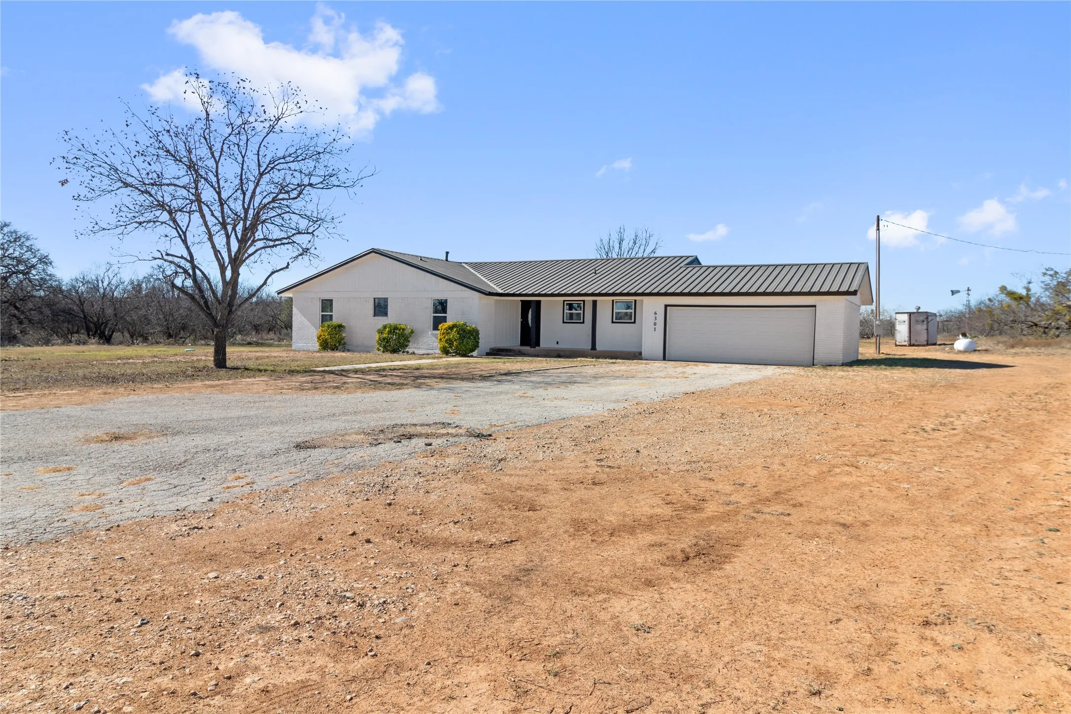 Single Family Residence For Sale in Coleman County , 6301 State Highway 153, Coleman, Texas 76834, 3 Bedroom, 2 Bathroom, 2 Garage spaces, 1,861 Sqft, built in 0, Unknown, mls#21157950, Real Estate Agent in Coleman, Homes For Sale in Coleman county, Homes For Sale in Coleman, Realtor in Coleman Texas, Real Estate Brokerage Independent Realty Texas, Luminita Cordes Realtor