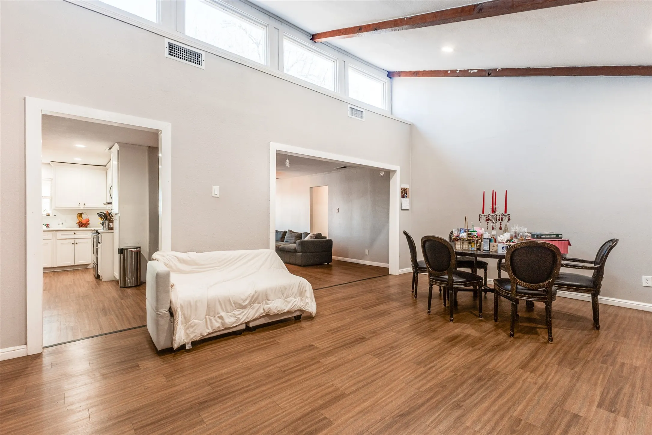 Quadruplex For Sale in Dallas County , 315 N Merrill Avenue, Duncanville, Texas 75116, 9 Bedrooms, 5 Bathrooms, 4 Garage spaces, 0 Sqft, built in 1955, Preowned, Price $625,000, mls#21157933, Real Estate Agent in Duncanville, Homes For Sale in Dallas county, Homes For Sale in Duncanville, Realtor in Duncanville Texas, Real Estate Brokerage Independent Realty Texas, Luminita Cordes Realtor