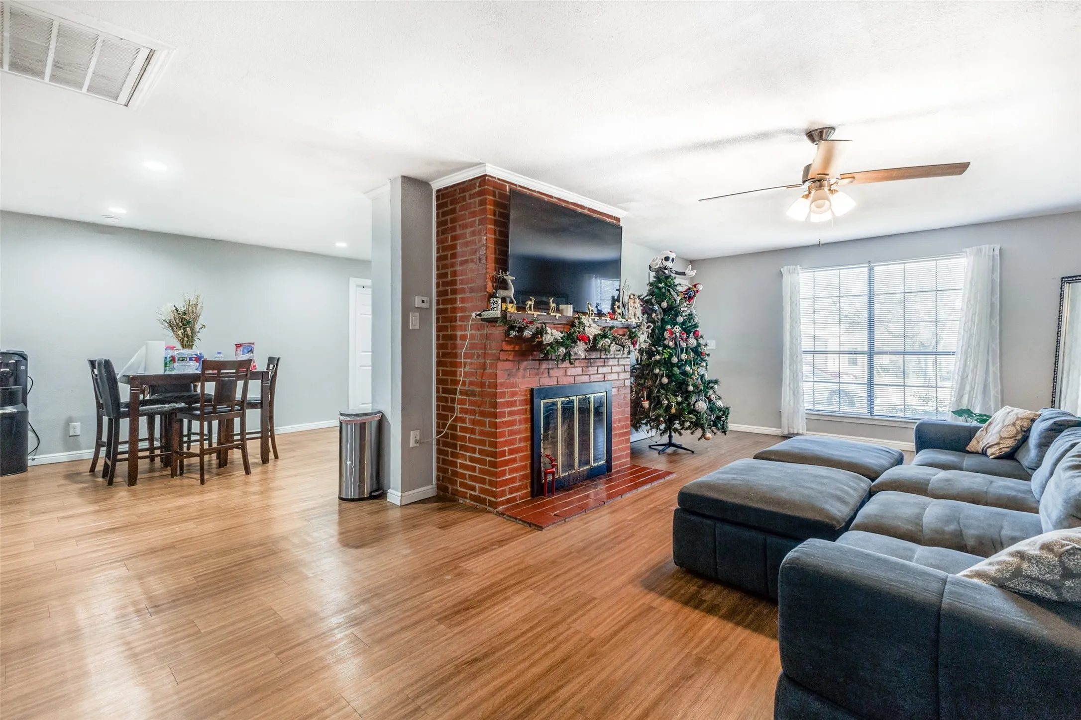 Quadruplex For Sale in Dallas County , 315 N Merrill Avenue, Duncanville, Texas 75116, 9 Bedrooms, 5 Bathrooms, 4 Garage spaces, 0 Sqft, built in 1955, Preowned, Price $625,000, mls#21157933, Real Estate Agent in Duncanville, Homes For Sale in Dallas county, Homes For Sale in Duncanville, Realtor in Duncanville Texas, Real Estate Brokerage Independent Realty Texas, Luminita Cordes Realtor