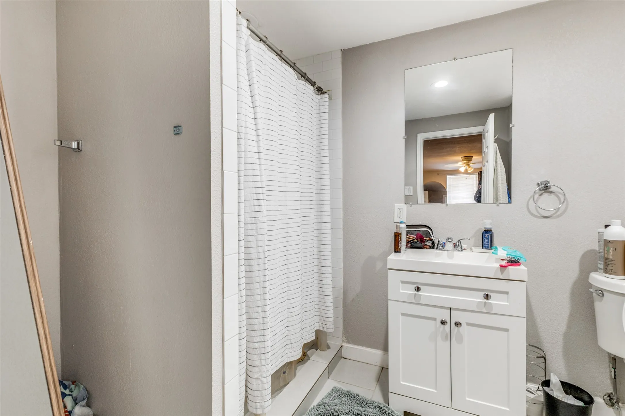 Quadruplex For Sale in Dallas County , 315 N Merrill Avenue, Duncanville, Texas 75116, 9 Bedrooms, 5 Bathrooms, 4 Garage spaces, 0 Sqft, built in 1955, Preowned, Price $625,000, mls#21157933, Real Estate Agent in Duncanville, Homes For Sale in Dallas county, Homes For Sale in Duncanville, Realtor in Duncanville Texas, Real Estate Brokerage Independent Realty Texas, Luminita Cordes Realtor