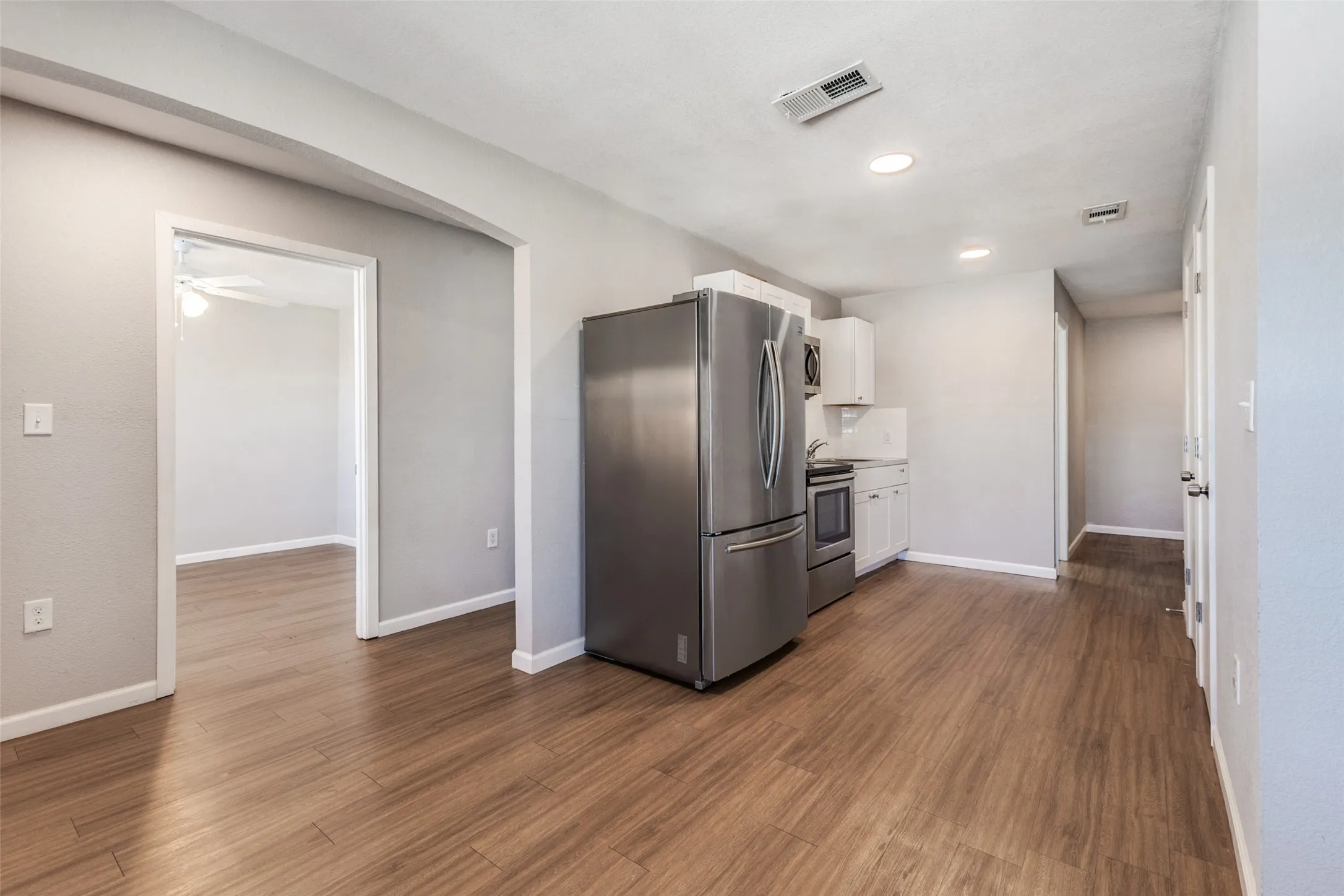 Quadruplex For Sale in Dallas County , 315 N Merrill Avenue, Duncanville, Texas 75116, 9 Bedrooms, 5 Bathrooms, 4 Garage spaces, 0 Sqft, built in 1955, Preowned, Price $625,000, mls#21157933, Real Estate Agent in Duncanville, Homes For Sale in Dallas county, Homes For Sale in Duncanville, Realtor in Duncanville Texas, Real Estate Brokerage Independent Realty Texas, Luminita Cordes Realtor