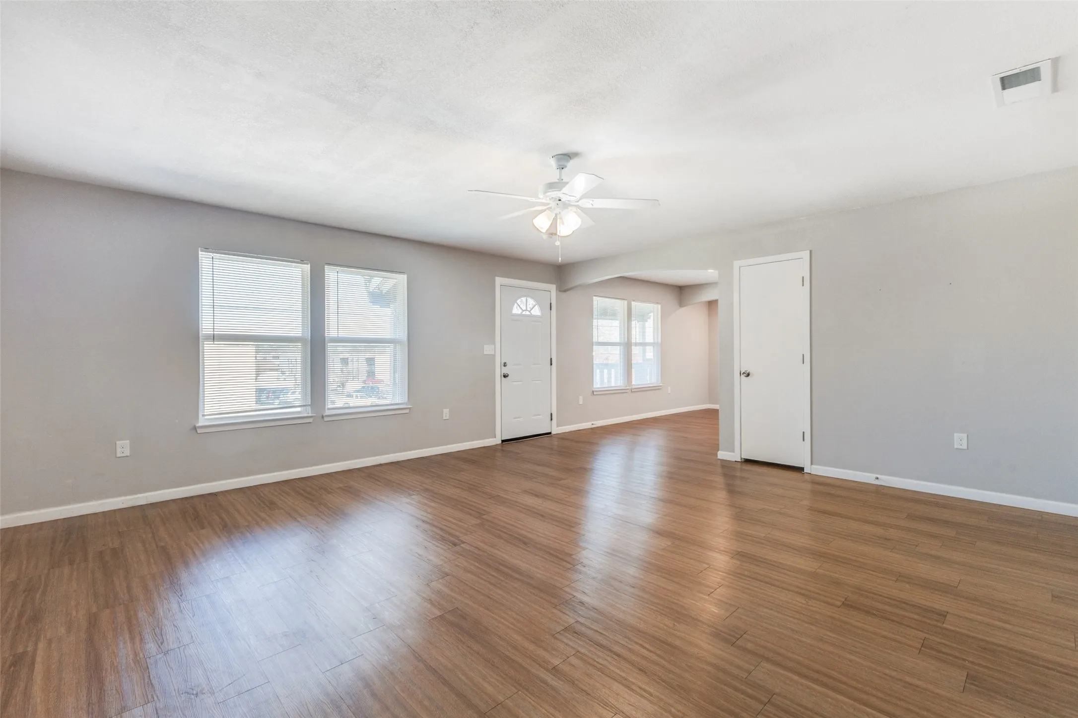 Quadruplex For Sale in Dallas County , 315 N Merrill Avenue, Duncanville, Texas 75116, 9 Bedrooms, 5 Bathrooms, 4 Garage spaces, 0 Sqft, built in 1955, Preowned, Price $625,000, mls#21157933, Real Estate Agent in Duncanville, Homes For Sale in Dallas county, Homes For Sale in Duncanville, Realtor in Duncanville Texas, Real Estate Brokerage Independent Realty Texas, Luminita Cordes Realtor