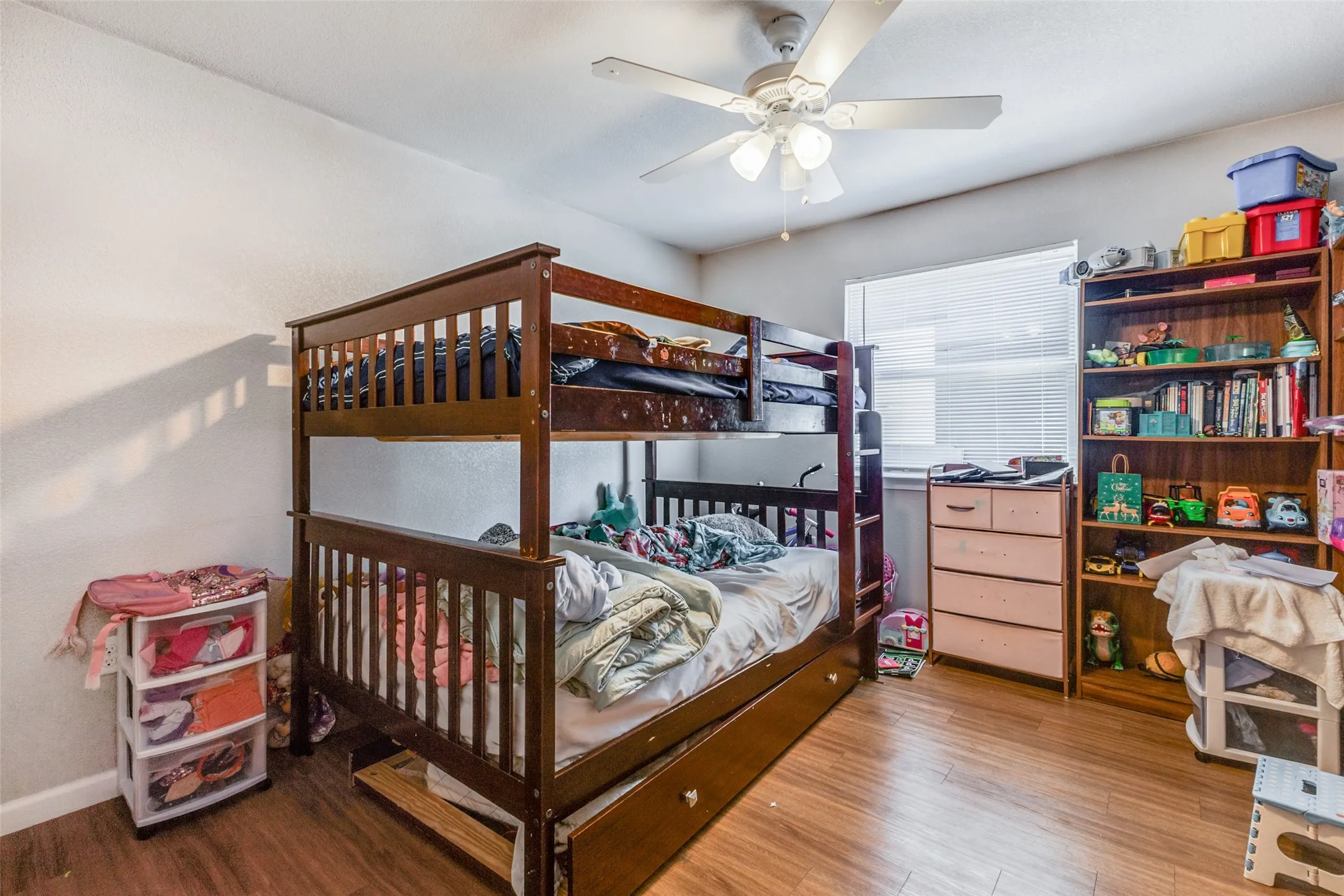Quadruplex For Sale in Dallas County , 315 N Merrill Avenue, Duncanville, Texas 75116, 9 Bedrooms, 5 Bathrooms, 4 Garage spaces, 0 Sqft, built in 1955, Preowned, Price $625,000, mls#21157933, Real Estate Agent in Duncanville, Homes For Sale in Dallas county, Homes For Sale in Duncanville, Realtor in Duncanville Texas, Real Estate Brokerage Independent Realty Texas, Luminita Cordes Realtor