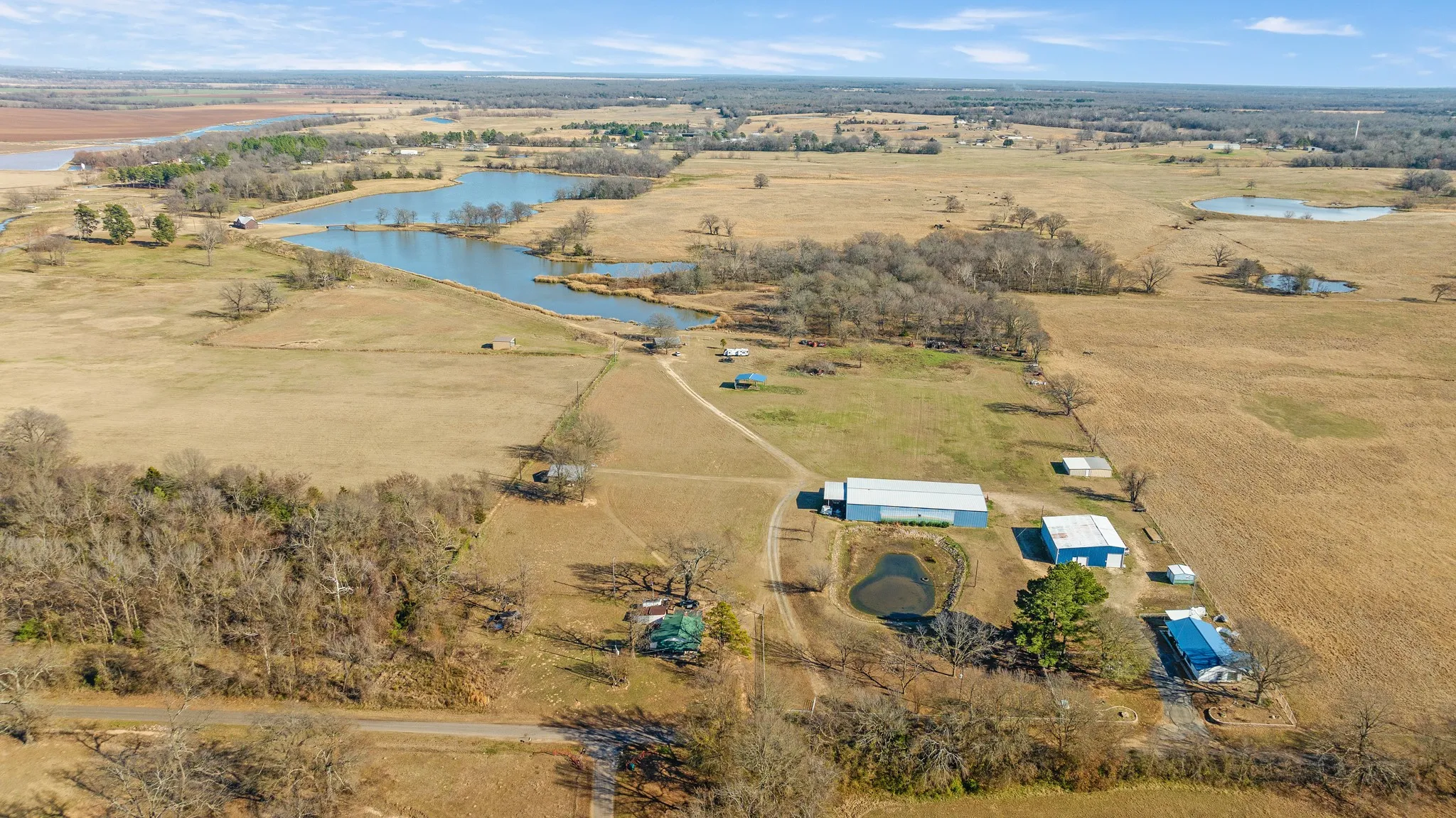 Single Family Residence For Sale in Lamar County , 4060 CR 36220, Sumner, Texas 75486, 2 Bedroom, 1 Bathroom, Garage spaces, 9,999 Sqft, built in 0, Preowned, mls#21155310, Real Estate Agent in Sumner, Homes For Sale in Lamar county, Homes For Sale in Sumner, Realtor in Sumner Texas, Real Estate Brokerage Independent Realty Texas, Luminita Cordes Realtor