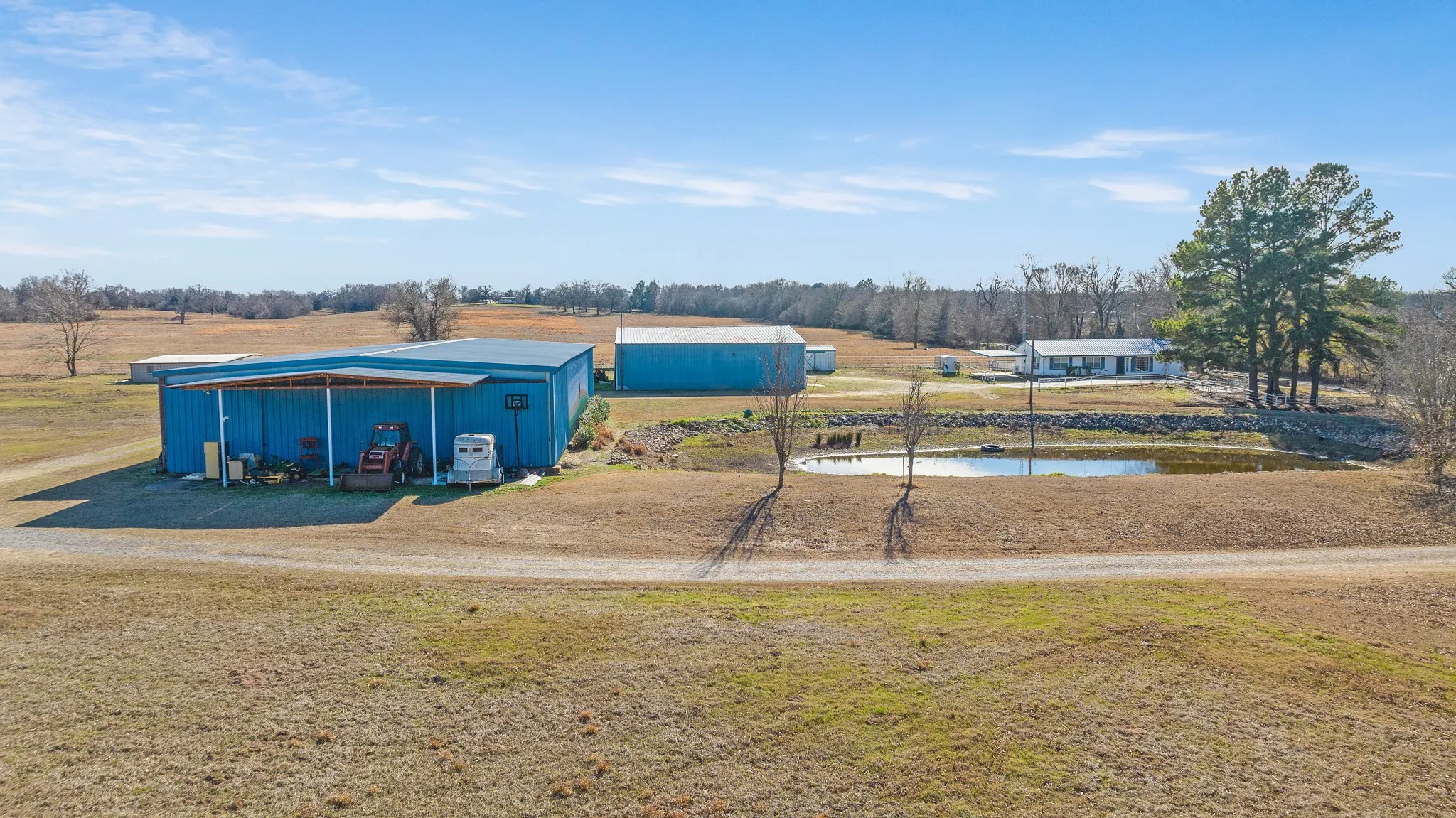 Single Family Residence For Sale in Lamar County , 4060 CR 36220, Sumner, Texas 75486, 2 Bedroom, 1 Bathroom, Garage spaces, 9,999 Sqft, built in 0, Preowned, mls#21155310, Real Estate Agent in Sumner, Homes For Sale in Lamar county, Homes For Sale in Sumner, Realtor in Sumner Texas, Real Estate Brokerage Independent Realty Texas, Luminita Cordes Realtor