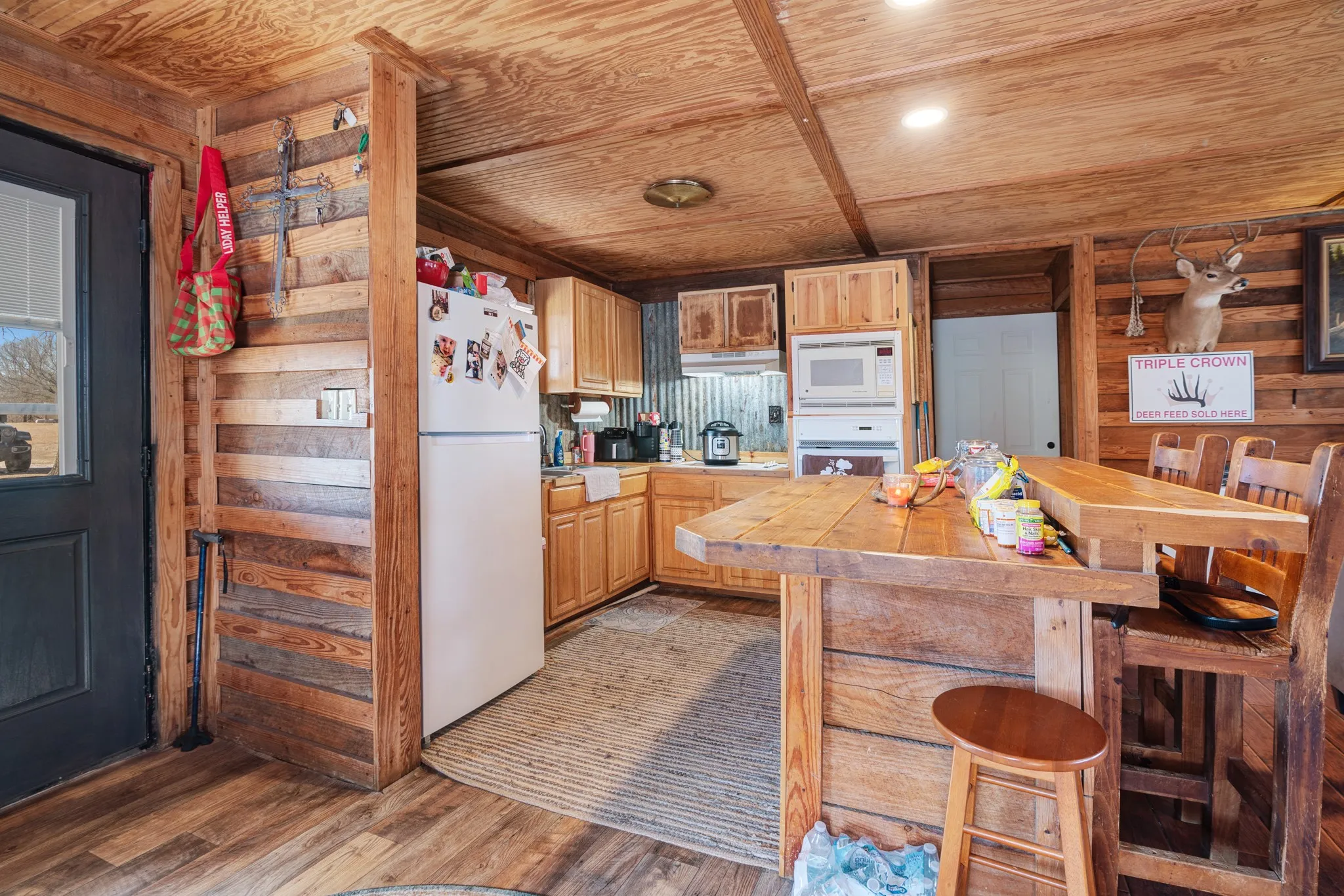 Single Family Residence For Sale in Lamar County , 4060 CR 36220, Sumner, Texas 75486, 2 Bedroom, 1 Bathroom, Garage spaces, 9,999 Sqft, built in 0, Preowned, mls#21155310, Real Estate Agent in Sumner, Homes For Sale in Lamar county, Homes For Sale in Sumner, Realtor in Sumner Texas, Real Estate Brokerage Independent Realty Texas, Luminita Cordes Realtor