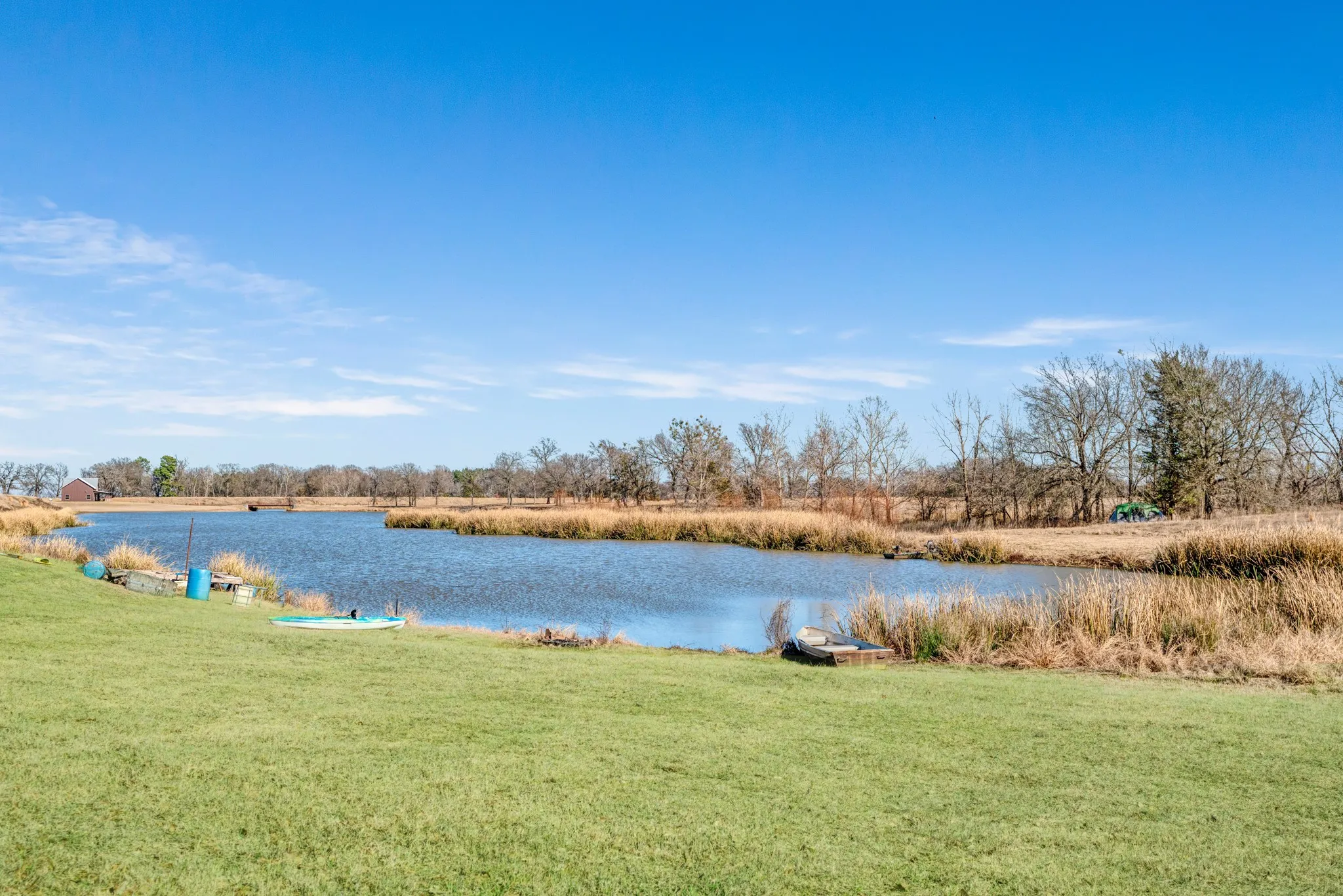 Single Family Residence For Sale in Lamar County , 4060 CR 36220, Sumner, Texas 75486, 2 Bedroom, 1 Bathroom, Garage spaces, 9,999 Sqft, built in 0, Preowned, mls#21155310, Real Estate Agent in Sumner, Homes For Sale in Lamar county, Homes For Sale in Sumner, Realtor in Sumner Texas, Real Estate Brokerage Independent Realty Texas, Luminita Cordes Realtor