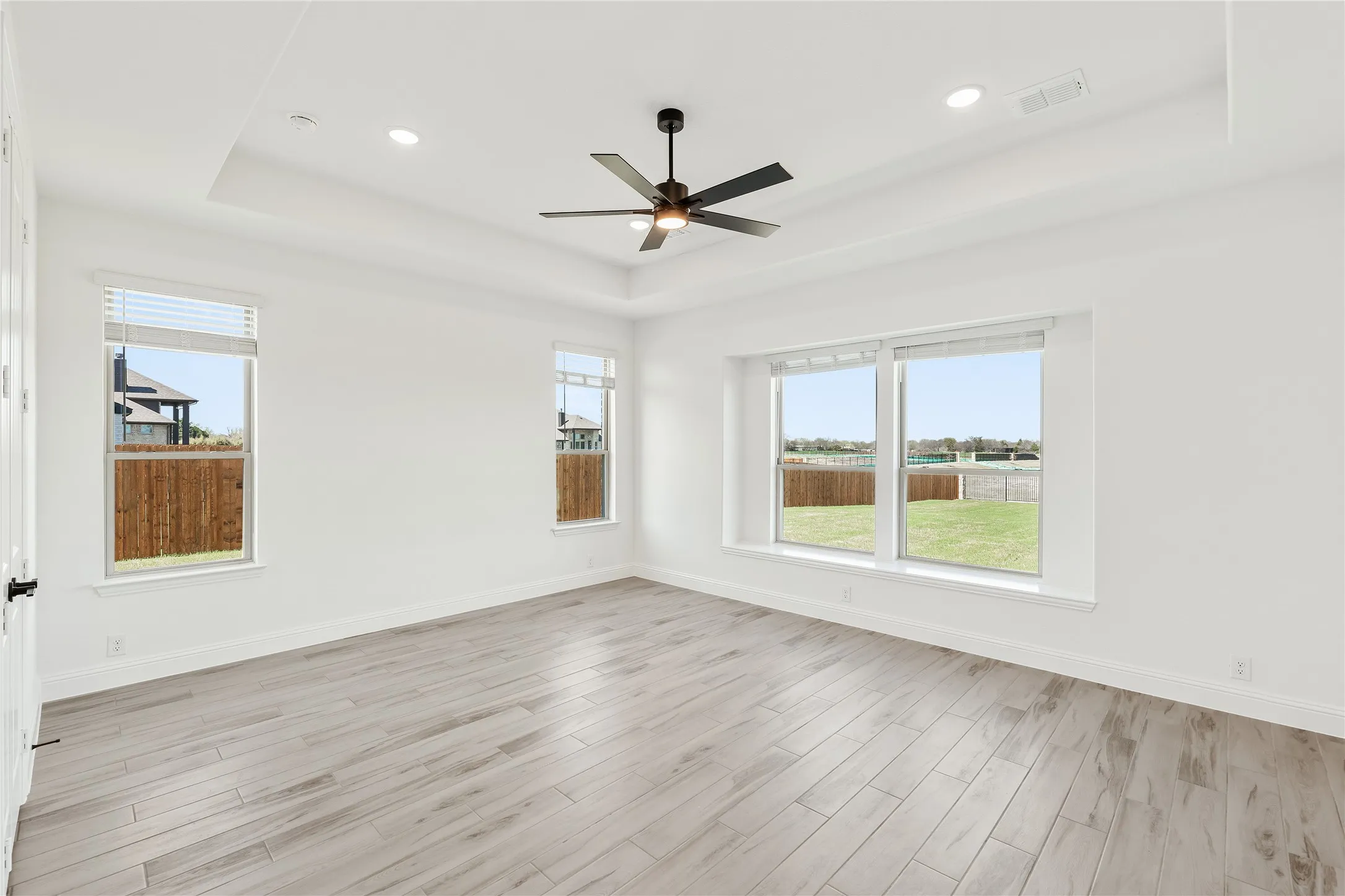 Single Family Residence For Sale in Ellis County , 421 Birkdale Lane, Red Oak, Texas 75154, 4 Bedroom, 3 Bathroom, 3 Garage spaces, 3,480 Sqft, built in 2026, New Construction - Complete, mls#21131926, Real Estate Agent in Red Oak, Homes For Sale in Ellis county, Homes For Sale in Red Oak, Realtor in Red Oak Texas, Real Estate Brokerage Independent Realty Texas, Luminita Cordes Realtor