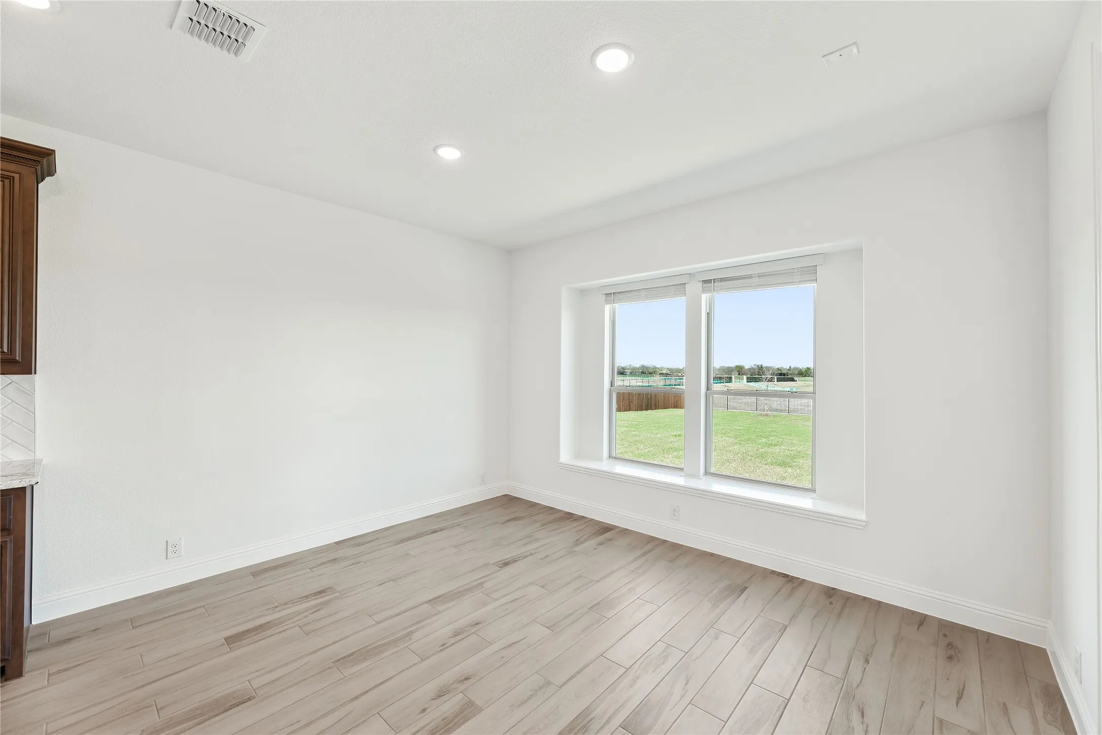 Single Family Residence For Sale in Ellis County , 421 Birkdale Lane, Red Oak, Texas 75154, 4 Bedroom, 3 Bathroom, 3 Garage spaces, 3,480 Sqft, built in 2026, New Construction - Complete, mls#21131926, Real Estate Agent in Red Oak, Homes For Sale in Ellis county, Homes For Sale in Red Oak, Realtor in Red Oak Texas, Real Estate Brokerage Independent Realty Texas, Luminita Cordes Realtor