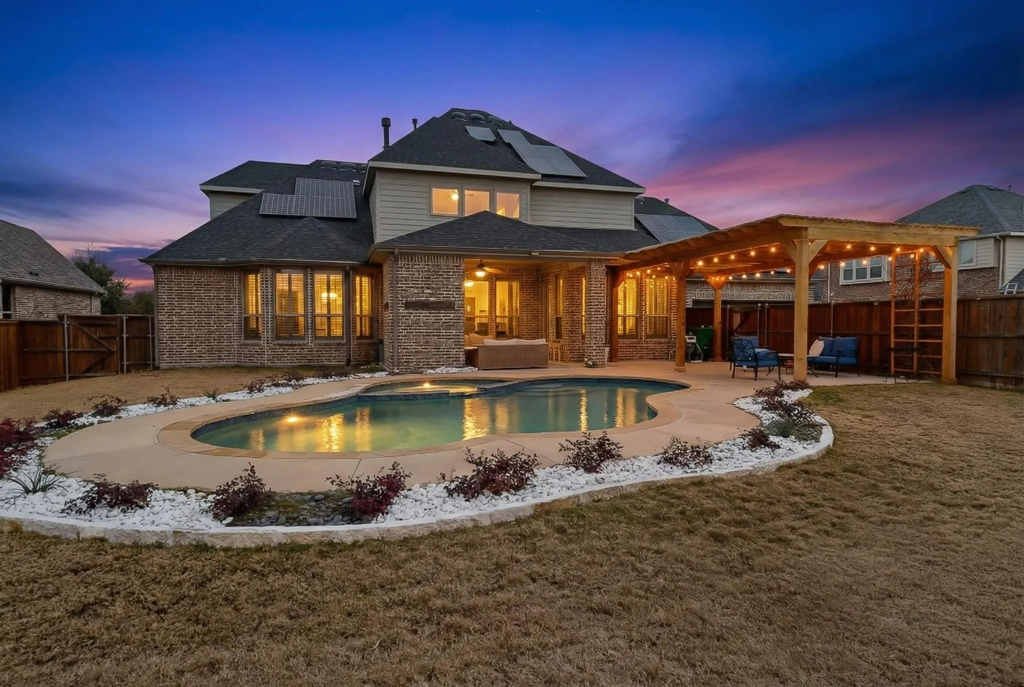 Single Family Residence For Sale in Kaufman County , 1107 Devonshire Drive S, Forney, Texas 75126, 5 Bedrooms, 4 Bathrooms, 2 Garage spaces, 4,389 Sqft, built in 2017, Price $732,500, mls#21156882, Real Estate Agent in Forney, Homes For Sale in Kaufman county, Homes For Sale in Forney, Realtor in Forney Texas, Real Estate Brokerage Independent Realty Texas, Luminita Cordes Realtor