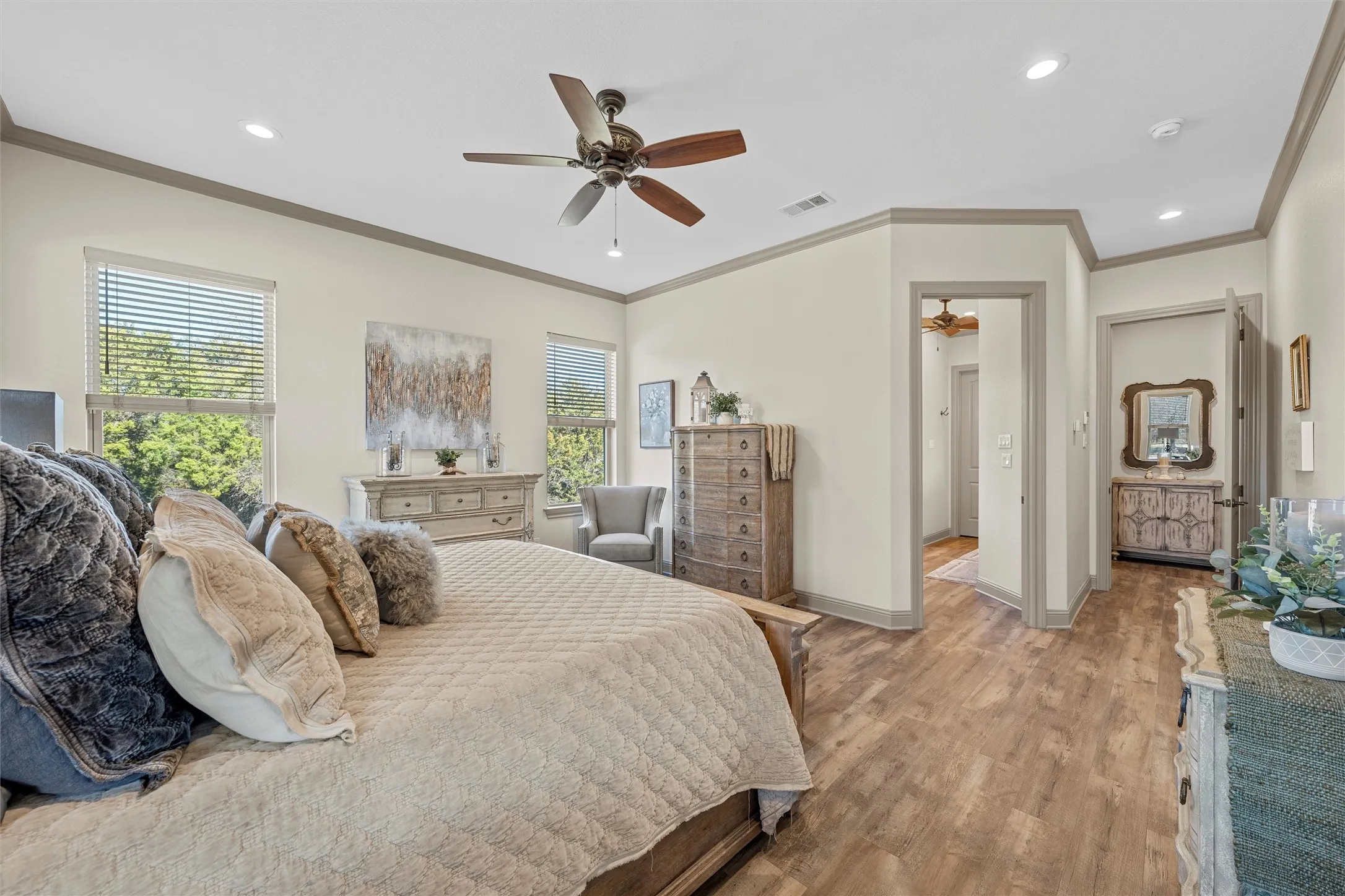 Single Family Residence For Sale in Mc Lennan County , 18503 Wortham Bend Road, China Spring, Texas 76633, 3 Bedroom, 3 Bathroom, 3 Garage spaces, 3,627 Sqft, built in 2020, mls#21152559, Real Estate Agent in China Spring, Homes For Sale in Mc Lennan county, Homes For Sale in China Spring, Realtor in China Spring Texas, Real Estate Brokerage Independent Realty Texas, Luminita Cordes Realtor