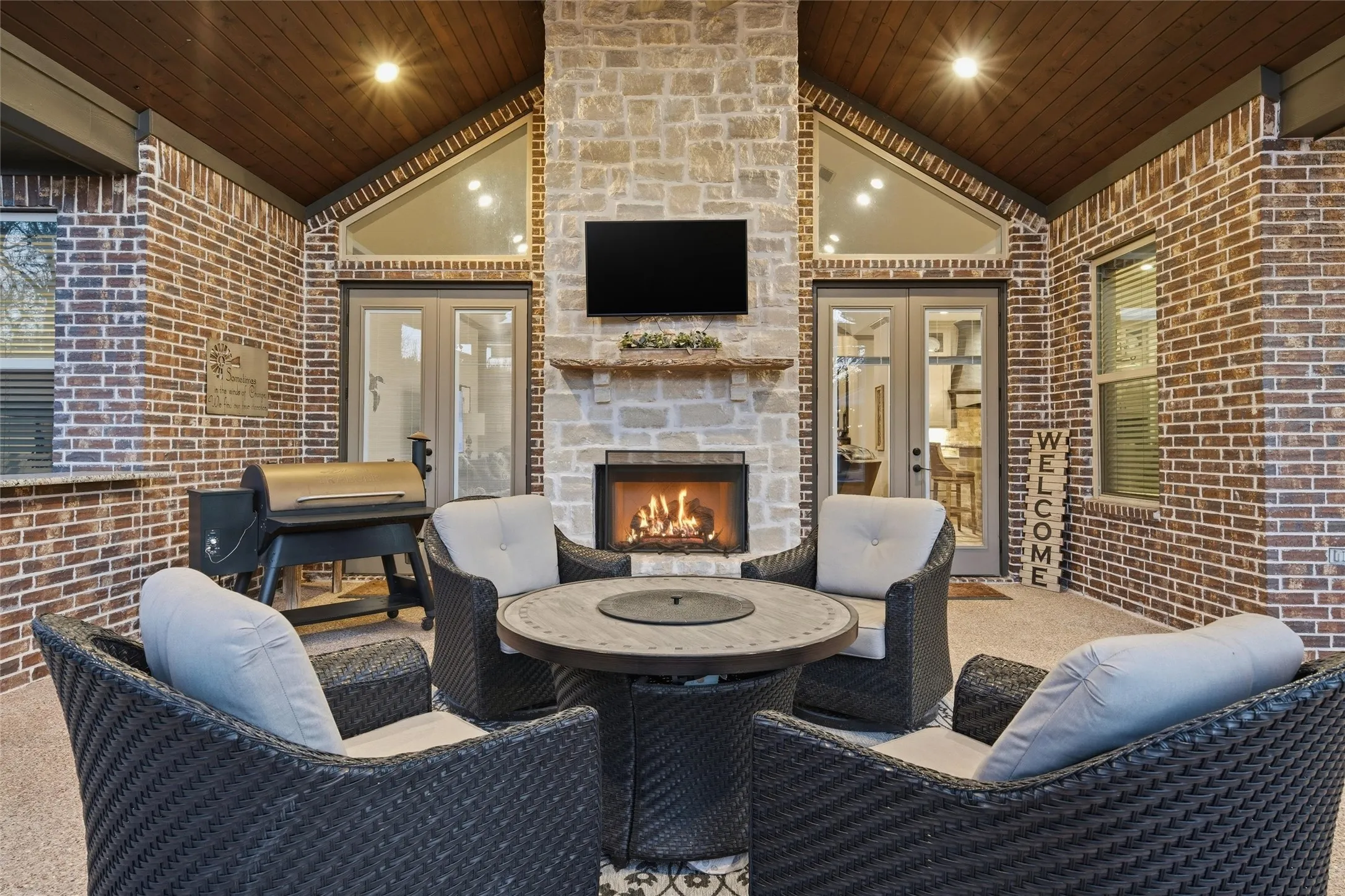 Single Family Residence For Sale in Mc Lennan County , 18503 Wortham Bend Road, China Spring, Texas 76633, 3 Bedroom, 3 Bathroom, 3 Garage spaces, 3,627 Sqft, built in 2020, mls#21152559, Real Estate Agent in China Spring, Homes For Sale in Mc Lennan county, Homes For Sale in China Spring, Realtor in China Spring Texas, Real Estate Brokerage Independent Realty Texas, Luminita Cordes Realtor