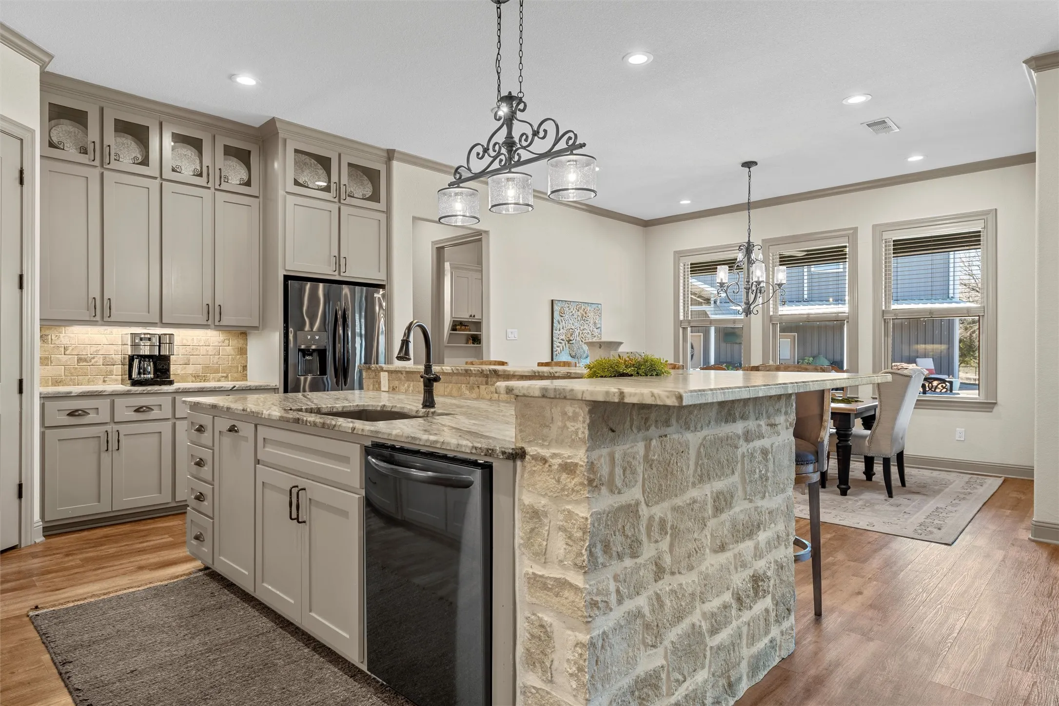 Single Family Residence For Sale in Mc Lennan County , 18503 Wortham Bend Road, China Spring, Texas 76633, 3 Bedroom, 3 Bathroom, 3 Garage spaces, 3,627 Sqft, built in 2020, mls#21152559, Real Estate Agent in China Spring, Homes For Sale in Mc Lennan county, Homes For Sale in China Spring, Realtor in China Spring Texas, Real Estate Brokerage Independent Realty Texas, Luminita Cordes Realtor