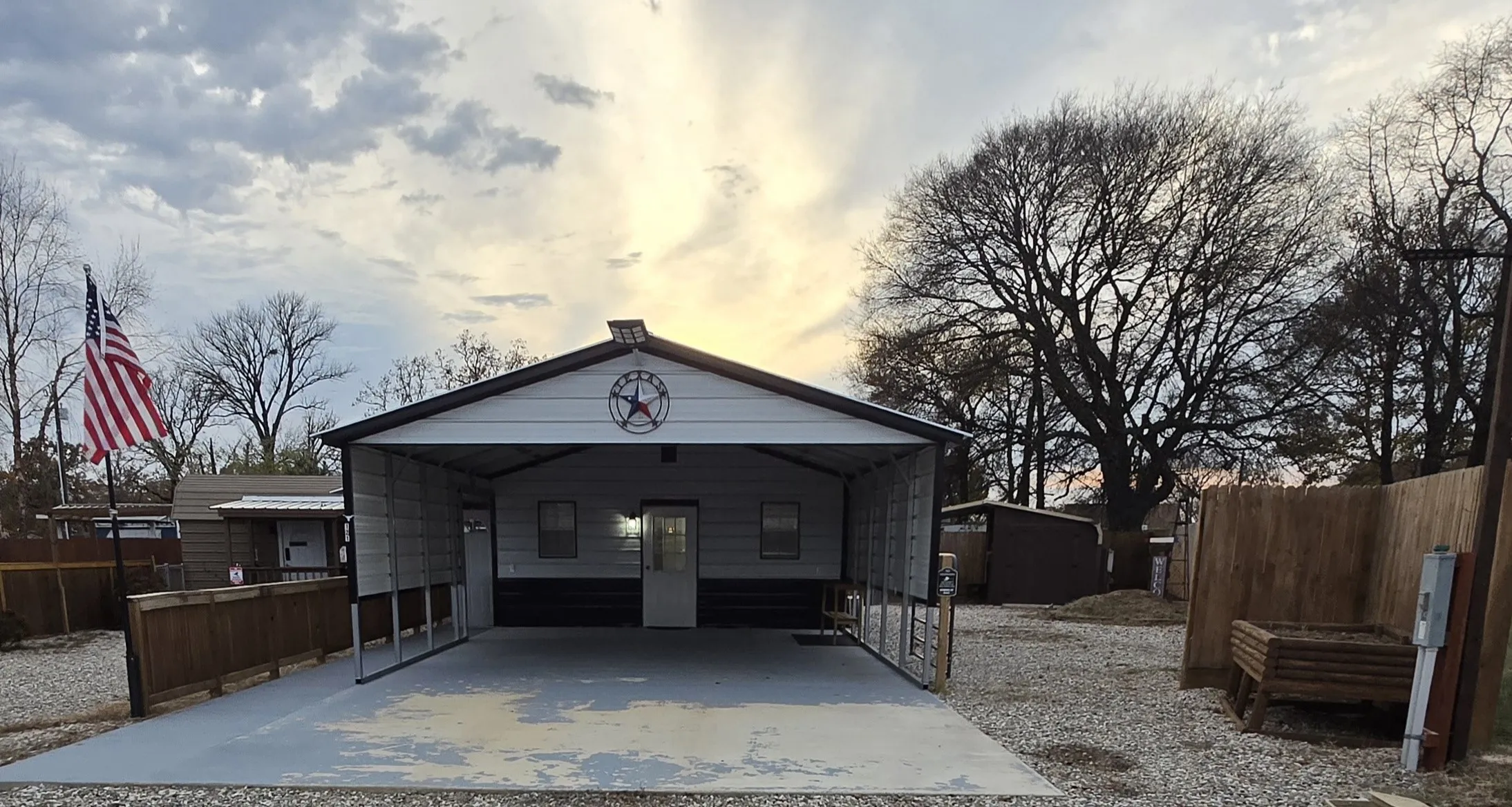 Single Family Residence For Sale in Wood County , 121 Arrowhead, Quitman, Texas 75783, 2 Bedroom, 2 Bathroom, Garage spaces, 760 Sqft, built in 2024, Preowned, mls#21144718, Real Estate Agent in Quitman, Homes For Sale in Wood county, Homes For Sale in Quitman, Realtor in Quitman Texas, Real Estate Brokerage Independent Realty Texas, Luminita Cordes Realtor