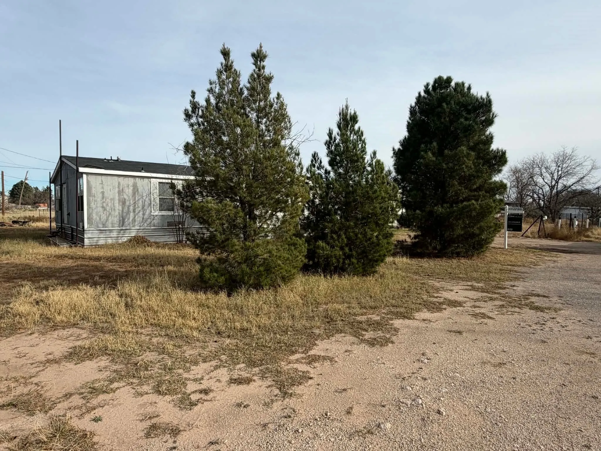 Mobile Home For Sale in Howard County , 201 Pine Road, Big Spring, Texas 79720, 3 Bedroom, 2 Bathroom, Garage spaces, 2,469 Sqft, built in 1997, mls#21157840, Real Estate Agent in Big Spring, Homes For Sale in Howard county, Homes For Sale in Big Spring, Realtor in Big Spring Texas, Real Estate Brokerage Independent Realty Texas, Luminita Cordes Realtor