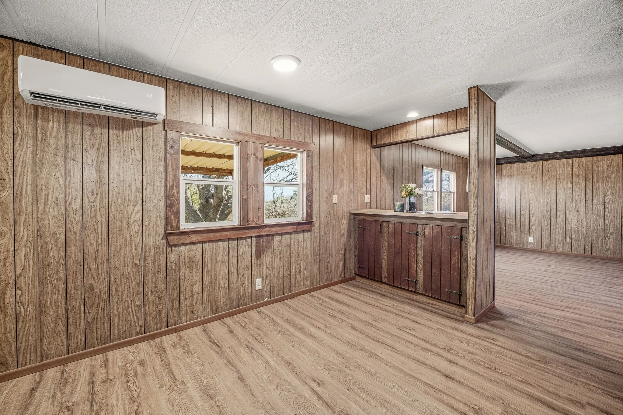 Apartment For Sale in Erath County , 483 Private Road 729, Bluff Dale, Texas 76433, 3 Bedroom, 2 Bathroom, Garage spaces, 1,635 Sqft, built in 1976, Preowned, mls#21157958, Real Estate Agent in Bluff Dale, Homes For Sale in Erath county, Homes For Sale in Bluff Dale, Realtor in Bluff Dale Texas, Real Estate Brokerage Independent Realty Texas, Luminita Cordes Realtor
