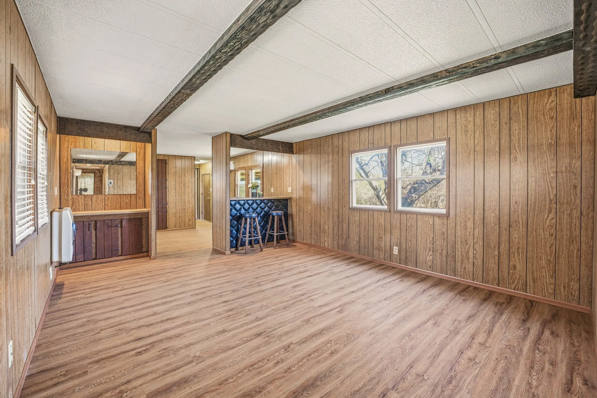 Apartment For Sale in Erath County , 483 Private Road 729, Bluff Dale, Texas 76433, 3 Bedroom, 2 Bathroom, Garage spaces, 1,635 Sqft, built in 1976, Preowned, mls#21157958, Real Estate Agent in Bluff Dale, Homes For Sale in Erath county, Homes For Sale in Bluff Dale, Realtor in Bluff Dale Texas, Real Estate Brokerage Independent Realty Texas, Luminita Cordes Realtor