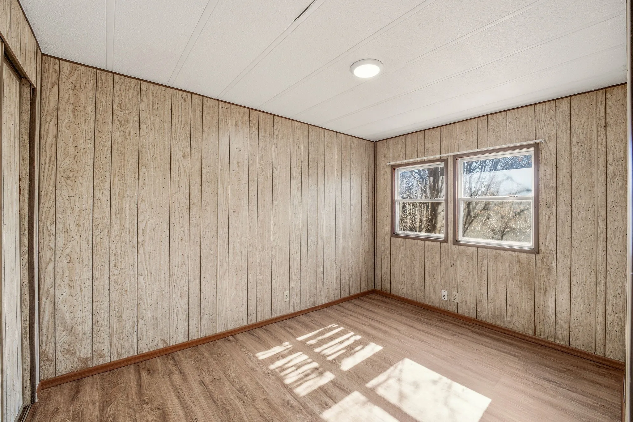 Apartment For Sale in Erath County , 483 Private Road 729, Bluff Dale, Texas 76433, 3 Bedroom, 2 Bathroom, Garage spaces, 1,635 Sqft, built in 1976, Preowned, mls#21157958, Real Estate Agent in Bluff Dale, Homes For Sale in Erath county, Homes For Sale in Bluff Dale, Realtor in Bluff Dale Texas, Real Estate Brokerage Independent Realty Texas, Luminita Cordes Realtor