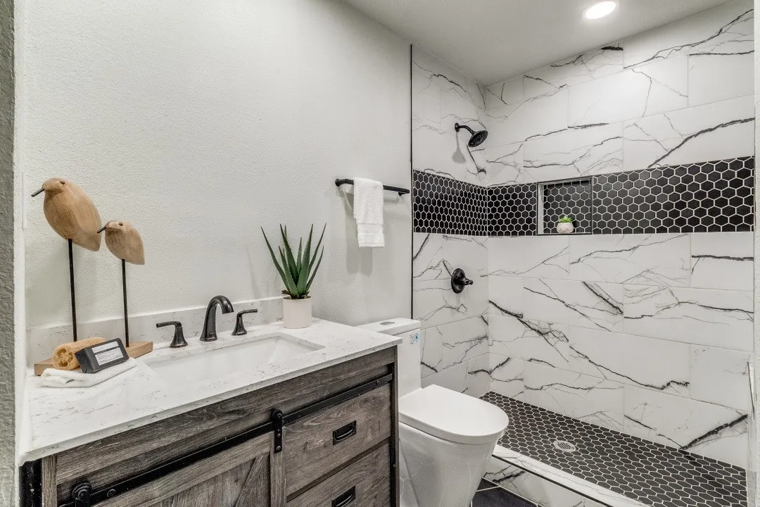 Single Family Residence For Sale in Dallas County , 2417 San Paula Avenue, Dallas, Texas 75228, 4 Bedroom, 3 Bathroom, 1 Garage spaces, 1,794 Sqft, built in 1953, Preowned, mls#21158038, Real Estate Agent in Dallas, Homes For Sale in Dallas county, Homes For Sale in Dallas, Realtor in Dallas Texas, Real Estate Brokerage Independent Realty Texas, Luminita Cordes Realtor