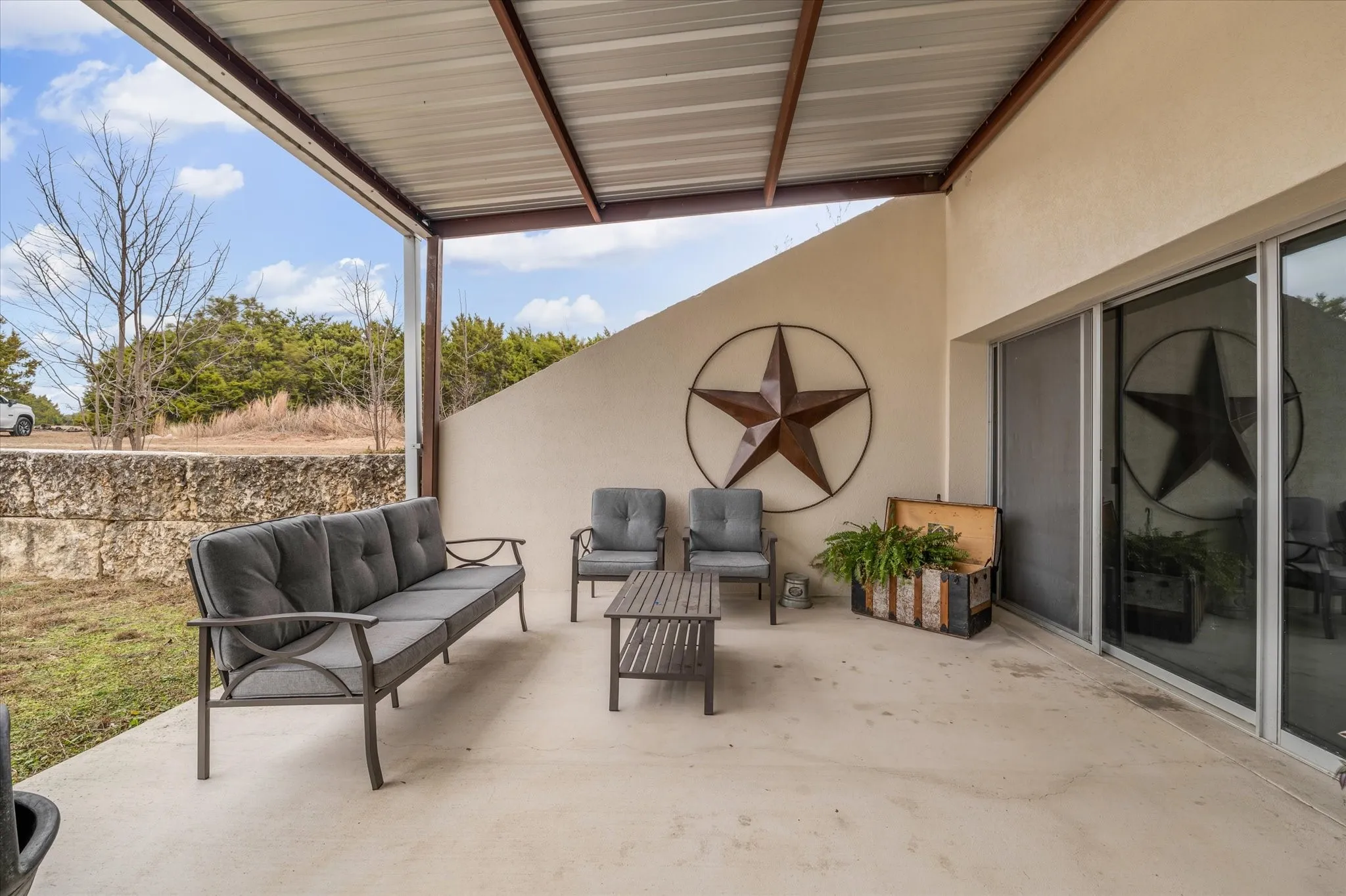 View of patio / terrace with an outdoor living space