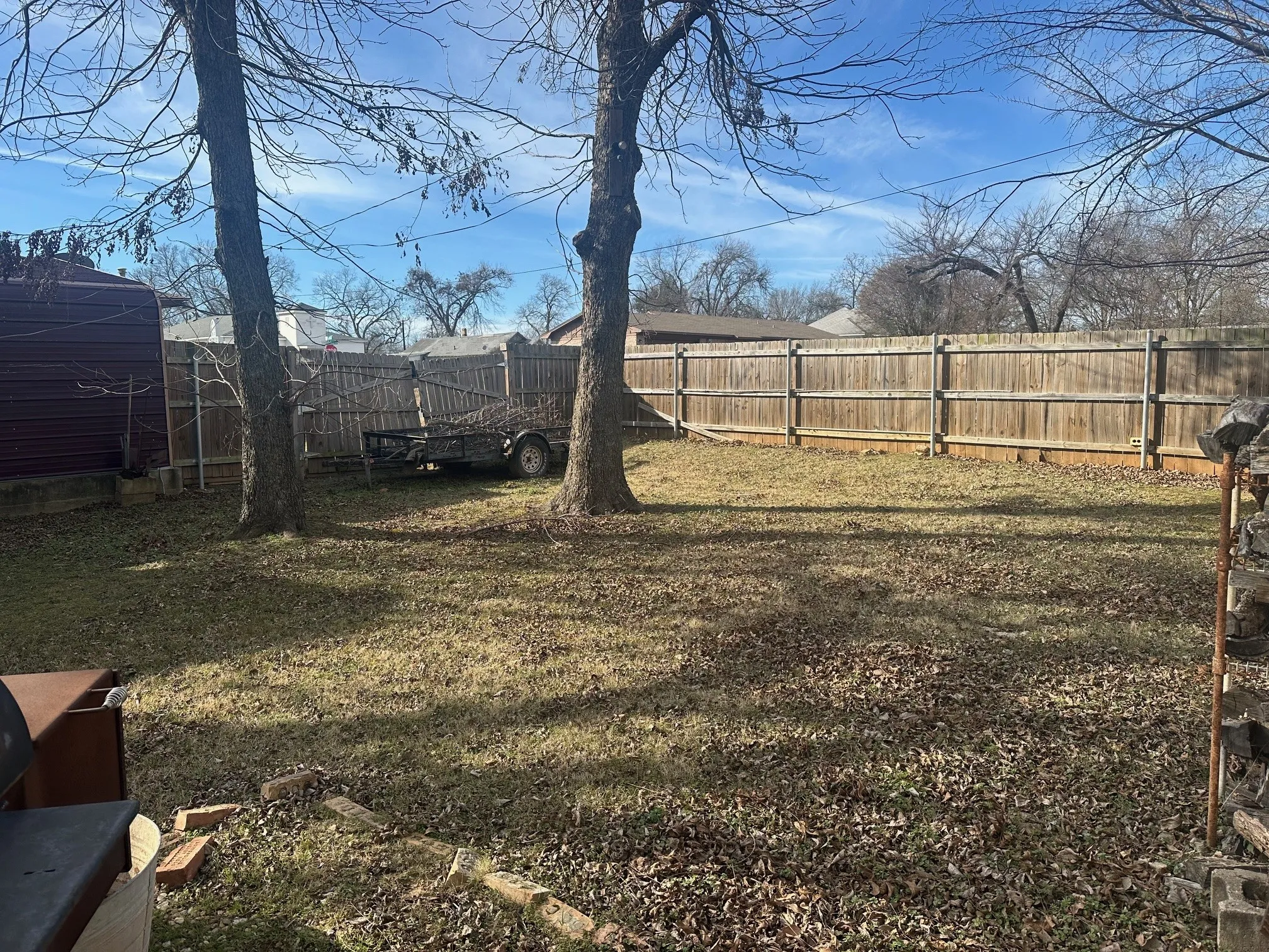 Single Family Residence For Sale in Grayson County , 631 W Walker Street, Denison, Texas 75020, 2 Bedroom, 1 Bathroom, Garage spaces, 1,127 Sqft, built in 1940, Preowned, mls#21158507, Real Estate Agent in Denison, Homes For Sale in Grayson county, Homes For Sale in Denison, Realtor in Denison Texas, Real Estate Brokerage Independent Realty Texas, Luminita Cordes Realtor