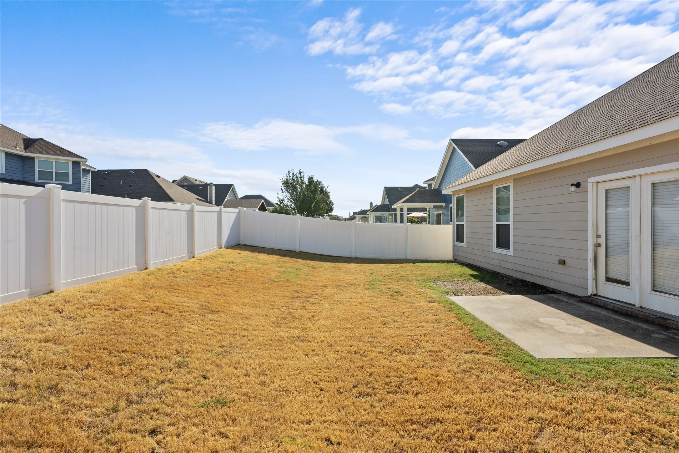 Single Family Residence For Sale in Denton County , 9021 Benevolent Court, Providence Village, Texas 76227, 3 Bedrooms, 2 Bathrooms, 2 Garage spaces, 2,131 Sqft, built in 2014, Preowned, Price $299,000, mls#21156617, Real Estate Agent in Providence Village, Homes For Sale in Denton county, Homes For Sale in Providence Village, Realtor in Providence Village Texas, Real Estate Brokerage Independent Realty Texas, Luminita Cordes Realtor