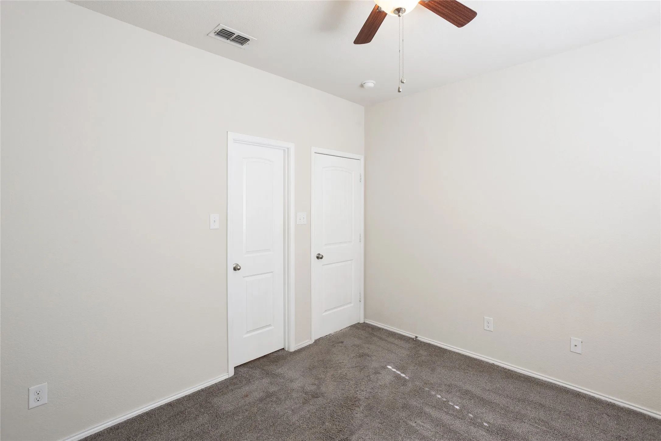 Single Family Residence For Sale in Denton County , 9021 Benevolent Court, Providence Village, Texas 76227, 3 Bedrooms, 2 Bathrooms, 2 Garage spaces, 2,131 Sqft, built in 2014, Preowned, Price $299,000, mls#21156617, Real Estate Agent in Providence Village, Homes For Sale in Denton county, Homes For Sale in Providence Village, Realtor in Providence Village Texas, Real Estate Brokerage Independent Realty Texas, Luminita Cordes Realtor