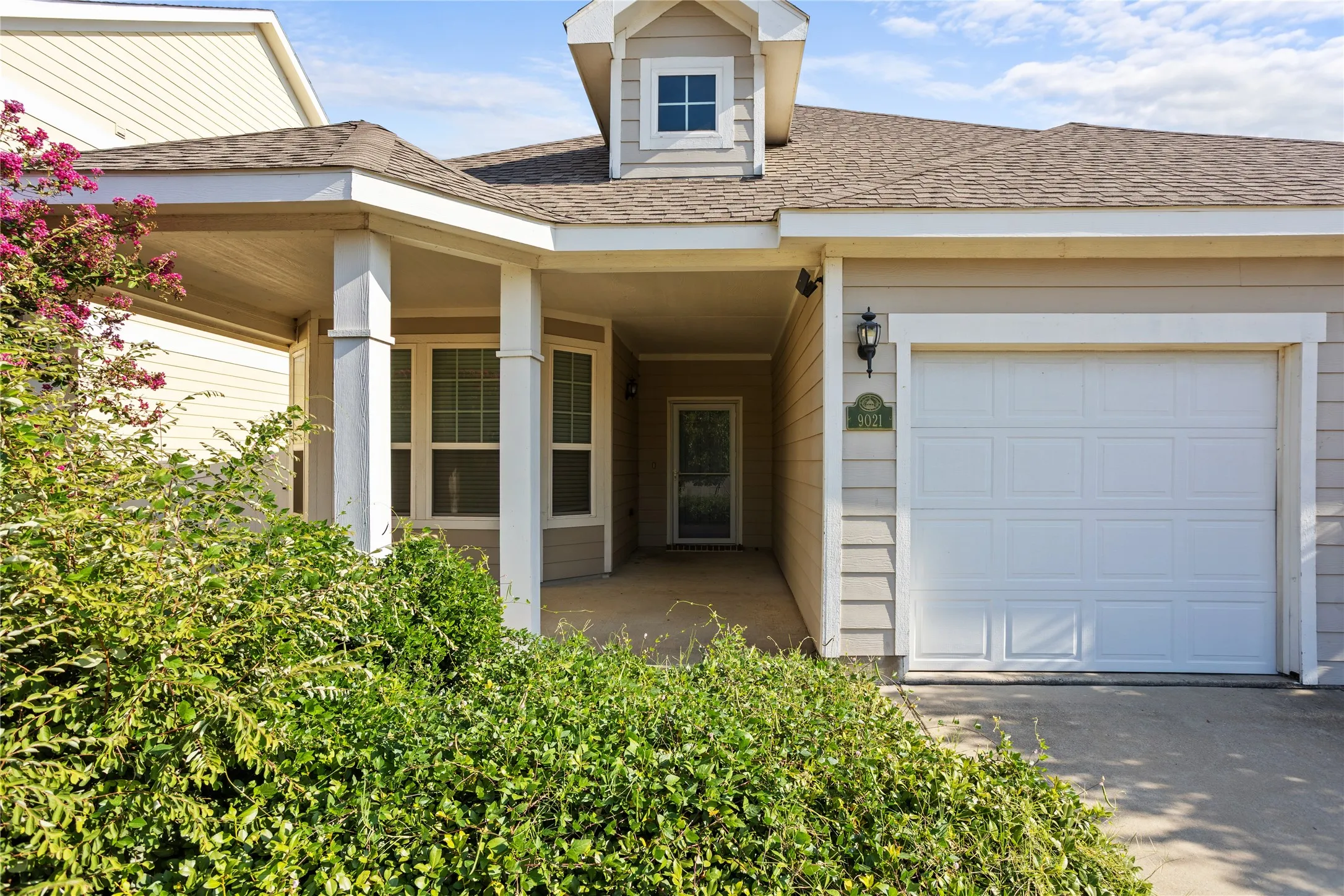 Single Family Residence For Sale in Denton County , 9021 Benevolent Court, Providence Village, Texas 76227, 3 Bedrooms, 2 Bathrooms, 2 Garage spaces, 2,131 Sqft, built in 2014, Preowned, Price $299,000, mls#21156617, Real Estate Agent in Providence Village, Homes For Sale in Denton county, Homes For Sale in Providence Village, Realtor in Providence Village Texas, Real Estate Brokerage Independent Realty Texas, Luminita Cordes Realtor