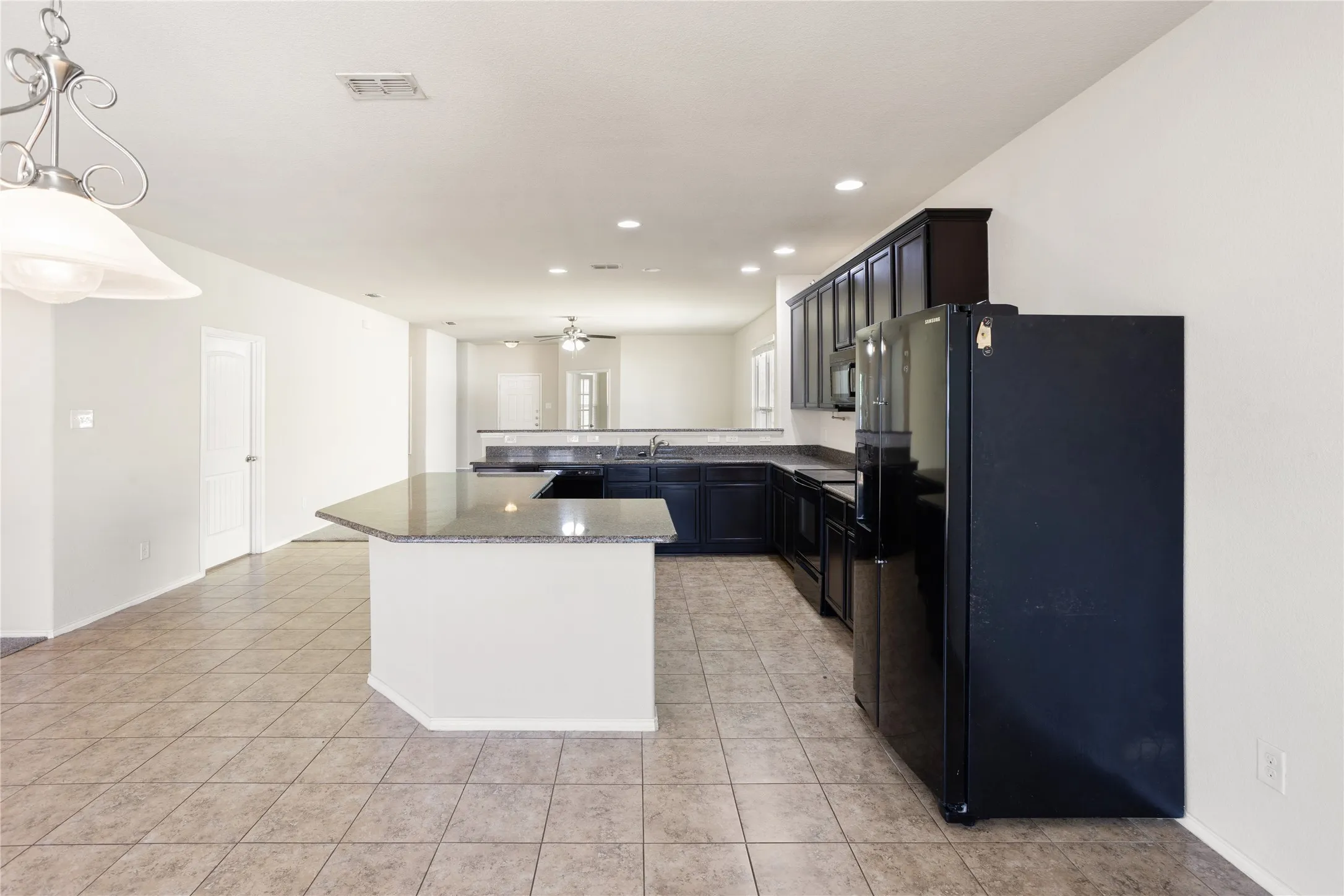 Single Family Residence For Sale in Denton County , 9021 Benevolent Court, Providence Village, Texas 76227, 3 Bedrooms, 2 Bathrooms, 2 Garage spaces, 2,131 Sqft, built in 2014, Preowned, Price $299,000, mls#21156617, Real Estate Agent in Providence Village, Homes For Sale in Denton county, Homes For Sale in Providence Village, Realtor in Providence Village Texas, Real Estate Brokerage Independent Realty Texas, Luminita Cordes Realtor