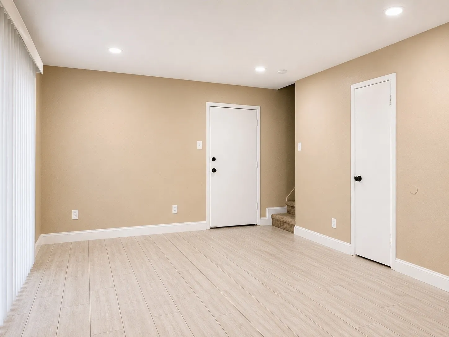 Condominium For Sale in Dallas County , 12802 Midway Road 2015, Dallas, Texas 75244, 1 Bedroom, 2 Bathroom, Garage spaces, 732 Sqft, built in 1970, Preowned, mls#21158127, Real Estate Agent in Dallas, Homes For Sale in Dallas county, Homes For Sale in Dallas, Realtor in Dallas Texas, Real Estate Brokerage Independent Realty Texas, Luminita Cordes Realtor