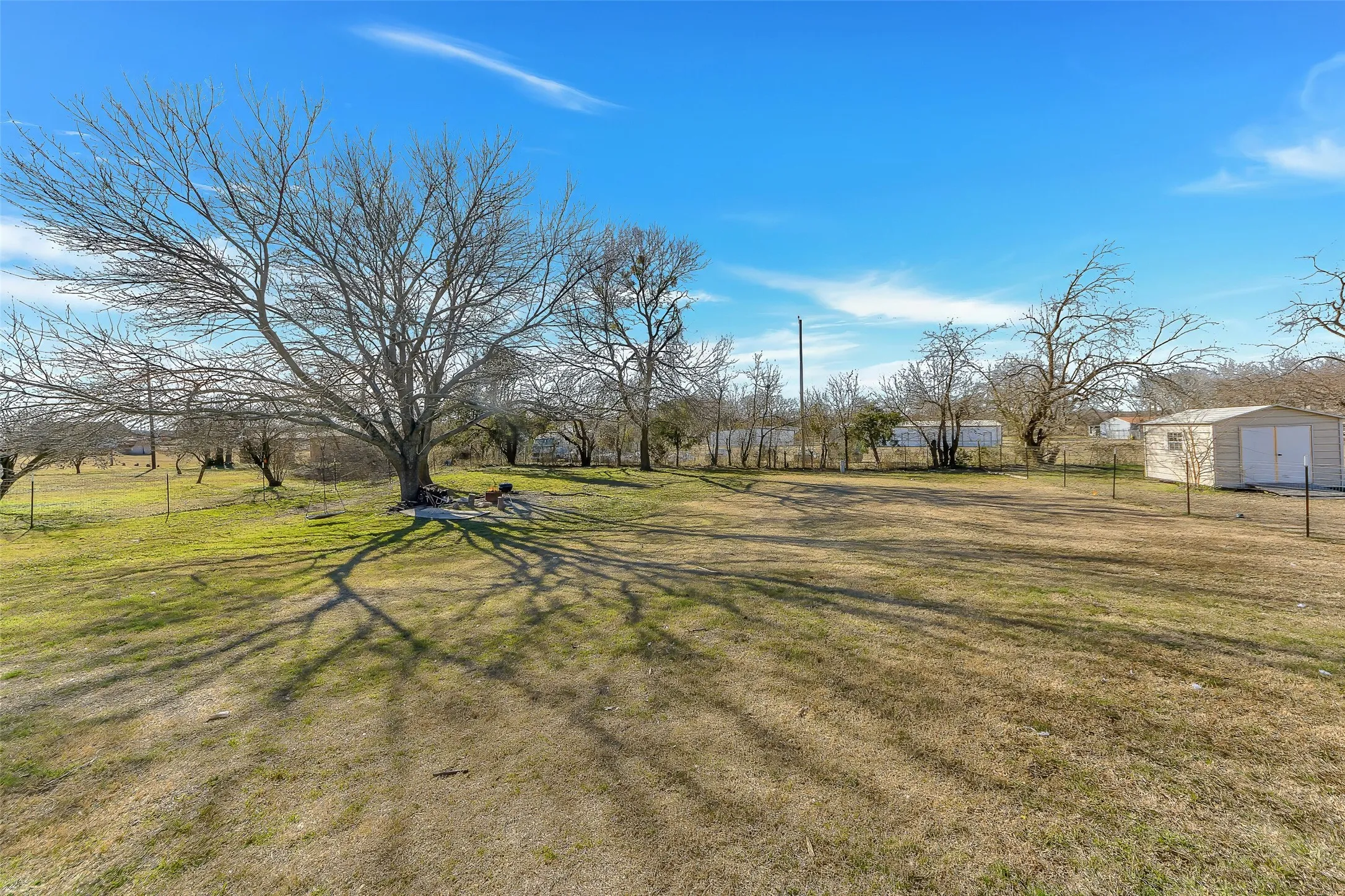 Single Family Residence For Sale in Collin County , 203 N Church Street, Blue Ridge, Texas 75424, 3 Bedrooms, 2 Bathrooms, 2 Garage spaces, 1,353 Sqft, built in 2004, Price $299,900, mls#21158519, Real Estate Agent in Blue Ridge, Homes For Sale in Collin county, Homes For Sale in Blue Ridge, Realtor in Blue Ridge Texas, Real Estate Brokerage Independent Realty Texas, Luminita Cordes Realtor