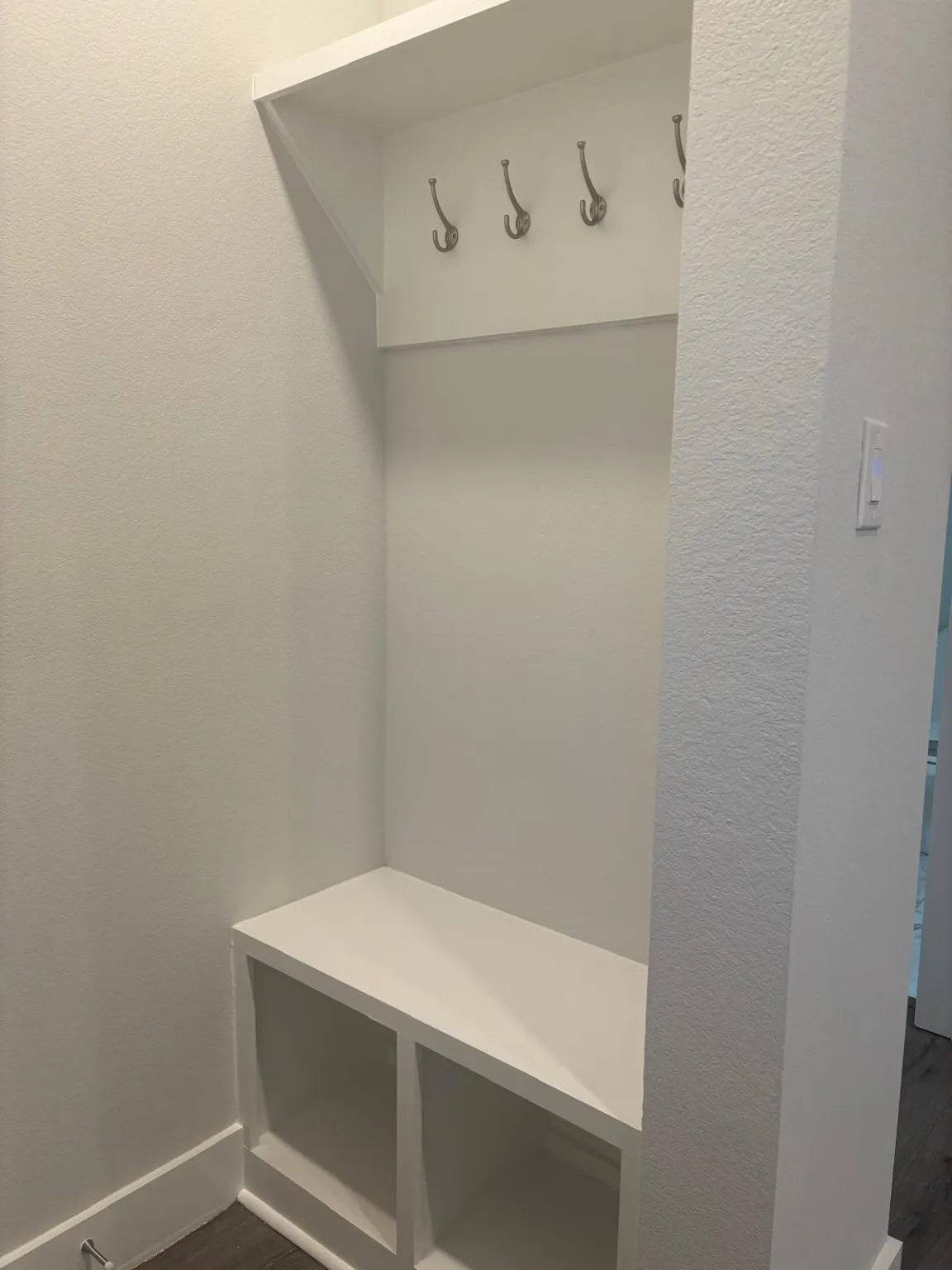 Townhouse For Rent in Tarrant County , 825 W Mayfield Road 224, Arlington, Texas 76015, 3 Bedroom, 3 Bathroom, Garage spaces, 1,275 Sqft, built in 2025, mls#21158666, Real Estate Agent in Arlington, Homes For Rent in Tarrant county, Homes For Rent in Arlington, Realtor in Arlington Texas, Real Estate Brokerage Independent Realty Texas, Luminita Cordes Realtor