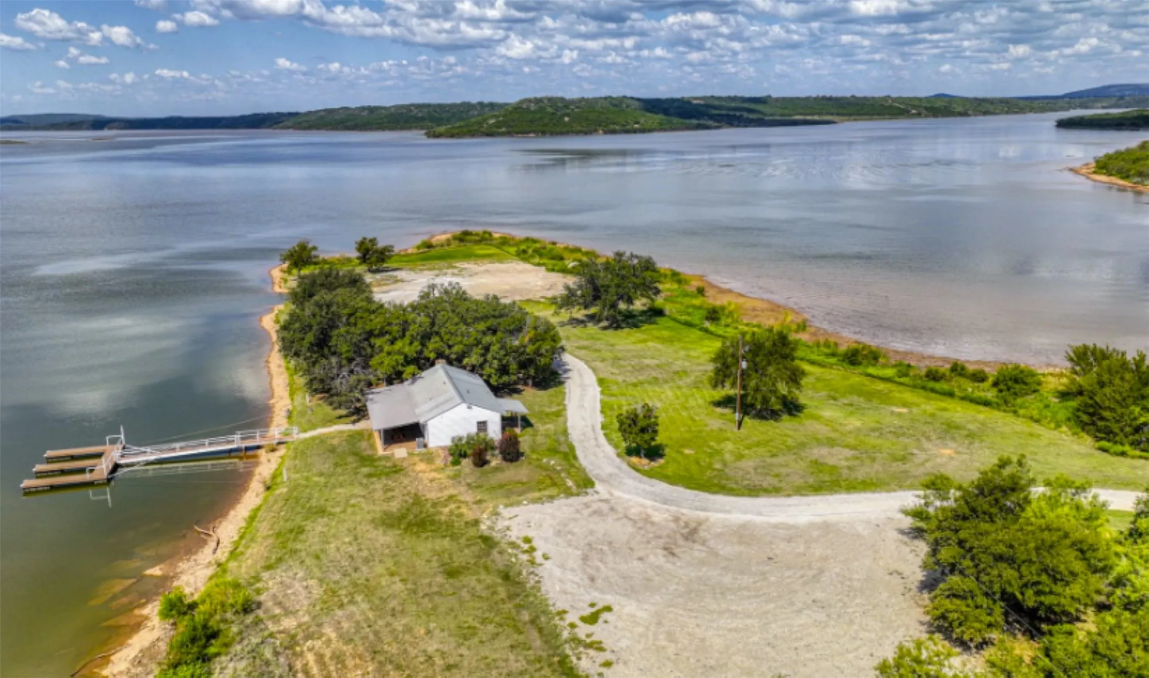 Bird's eye view of Richie Cabin