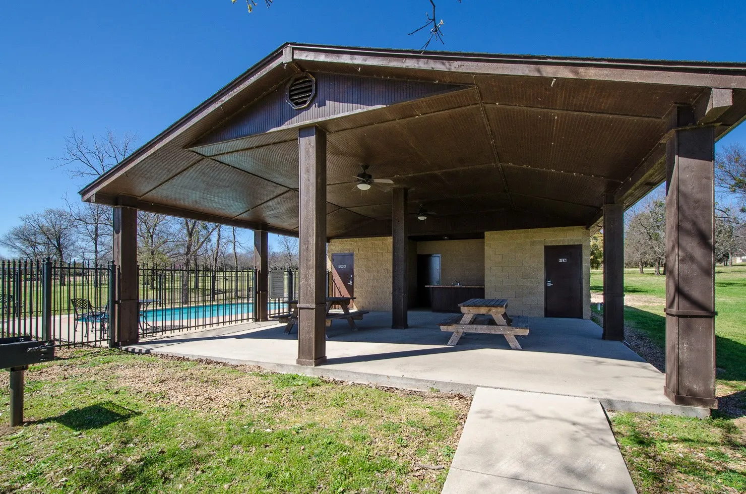Unimproved Land For Sale in Navarro County , Lot 7 & 8 Francisco Bay Drive, Kerens, Texas 75144, 0, 0, Garage spaces, 0 Sqft, built in 0, Price $45,000, mls#21155600, Real Estate Agent in Kerens, Homes For Sale in Navarro county, Homes For Sale in Kerens, Realtor in Kerens Texas, Real Estate Brokerage Independent Realty Texas, Luminita Cordes Realtor