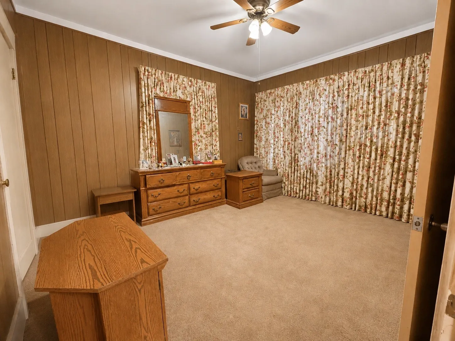 Single Family Residence For Sale in Dallas County , 619 Delaware Street, Dallas, Texas 75208, 3 Bedroom, 1 Bathroom, Garage spaces, 1,444 Sqft, built in 1924, Preowned, mls#21158756, Real Estate Agent in Dallas, Homes For Sale in Dallas county, Homes For Sale in Dallas, Realtor in Dallas Texas, Real Estate Brokerage Independent Realty Texas, Luminita Cordes Realtor